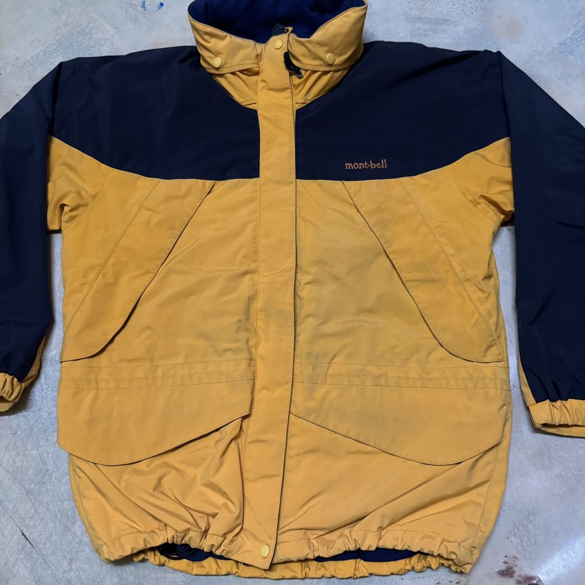 Montbell Montbell Hiking Jacket Size US S / EU 44-46 / 1 - 3 Thumbnail
