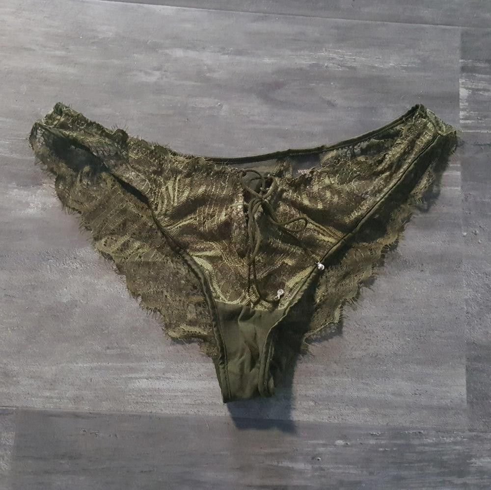Designer Olive Laced VS Lingerie High Waisted Panty Size ONE SIZE - 1 Thumbnail