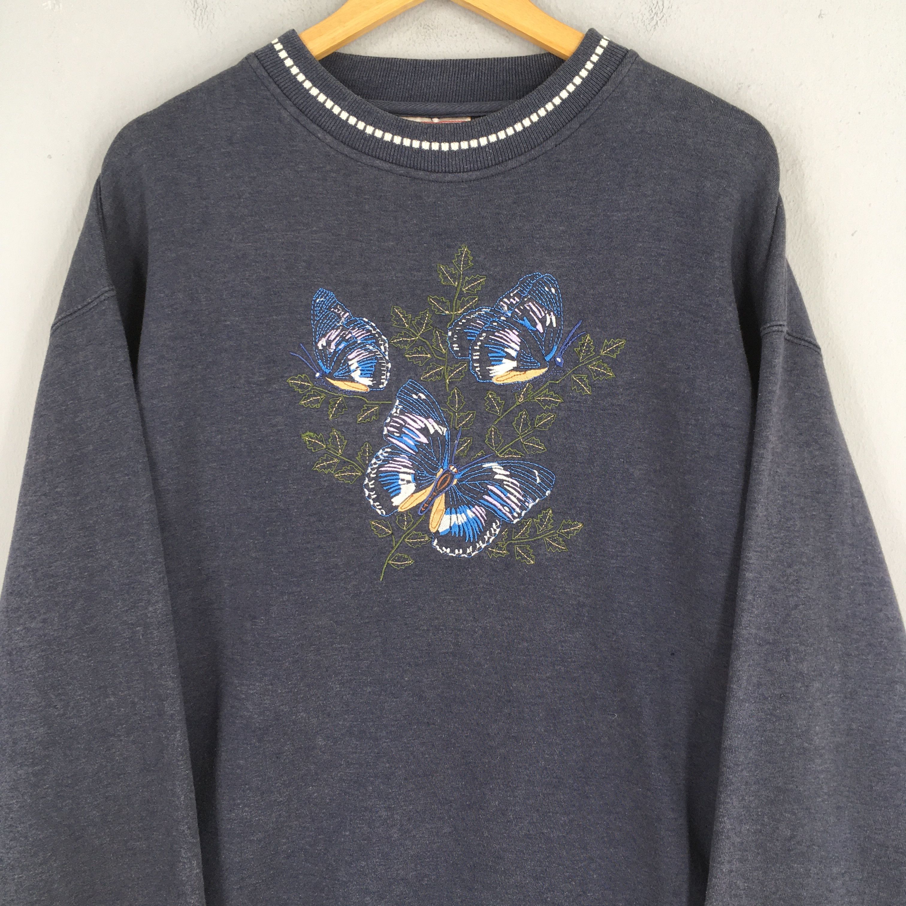 Habitat Vintage Aesthetic Butterfly Beautiful Sweatshirt XLarge Size US XL / EU 56 / 4 - 2 Thumbnail