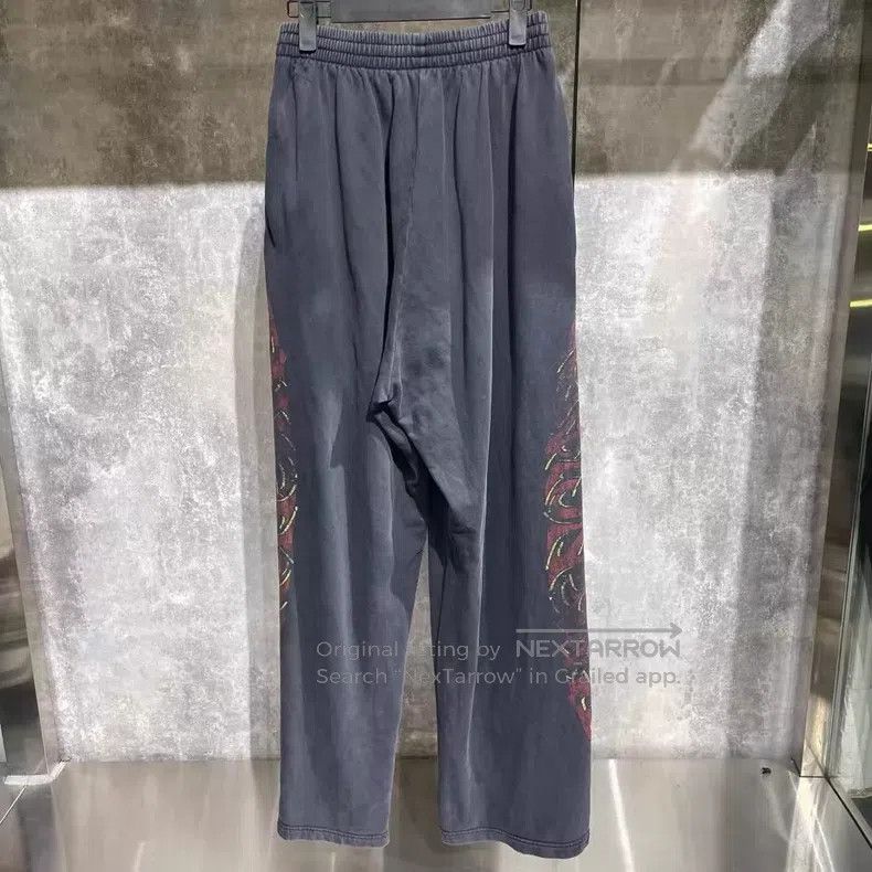 Balenciaga Balenciaga size XXS Flame Text Washed Distressed Sweatpant Size US 26 / EU 42 - 2 Thumbnail