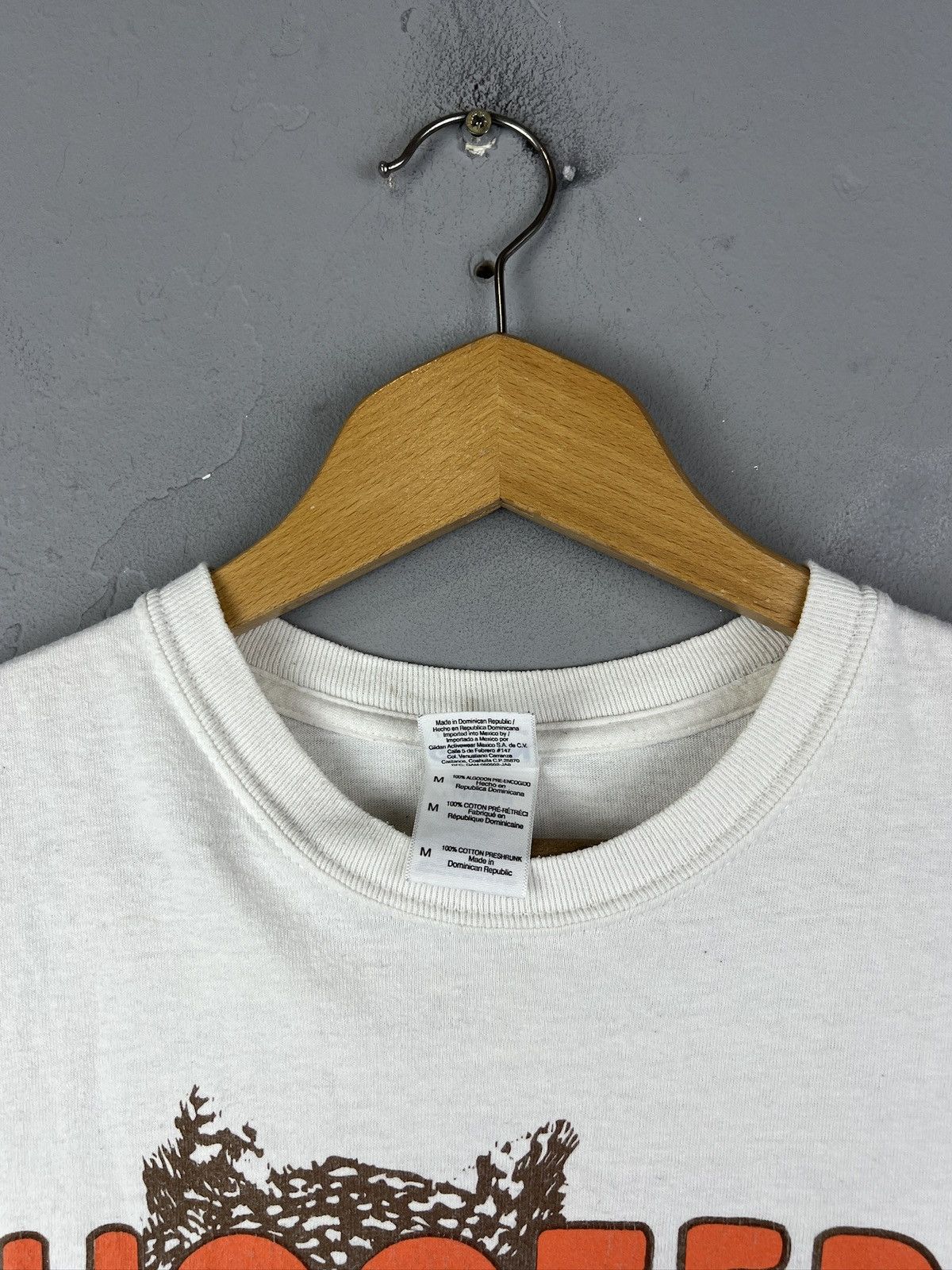 Vintage Vintage 2000s Hooters Westside Phoenix, AZ Licensed Adver-T Size US M / EU 48-50 / 2 - 3 Thumbnail