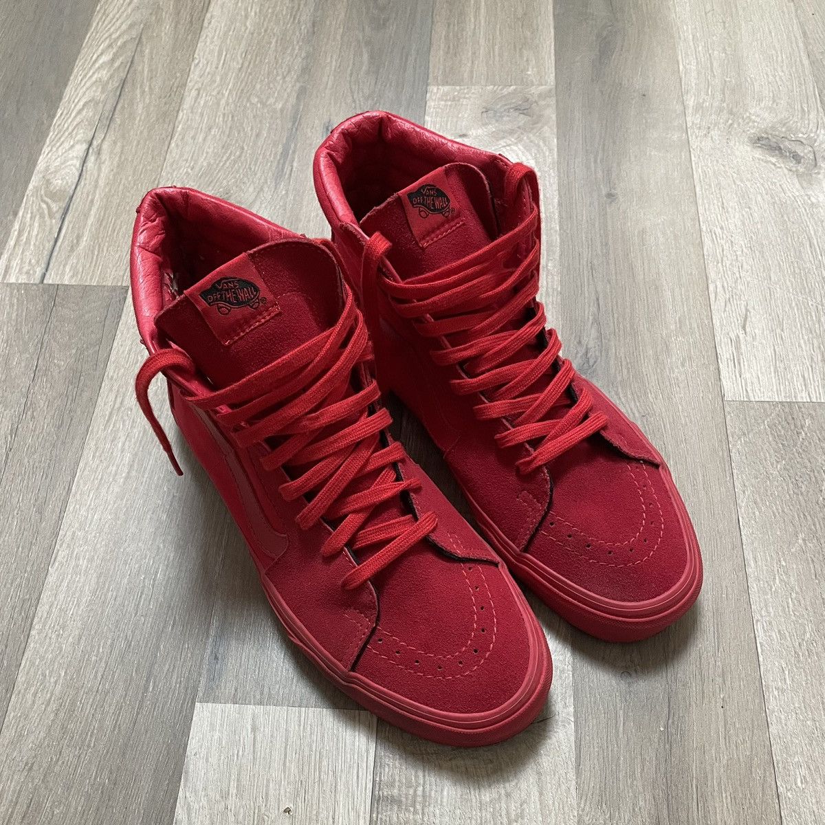 Vans Rare! Vans Sk8-Hi “Mono Red” 2016 Size US 10.5 / EU 43-44 - 1 Thumbnail