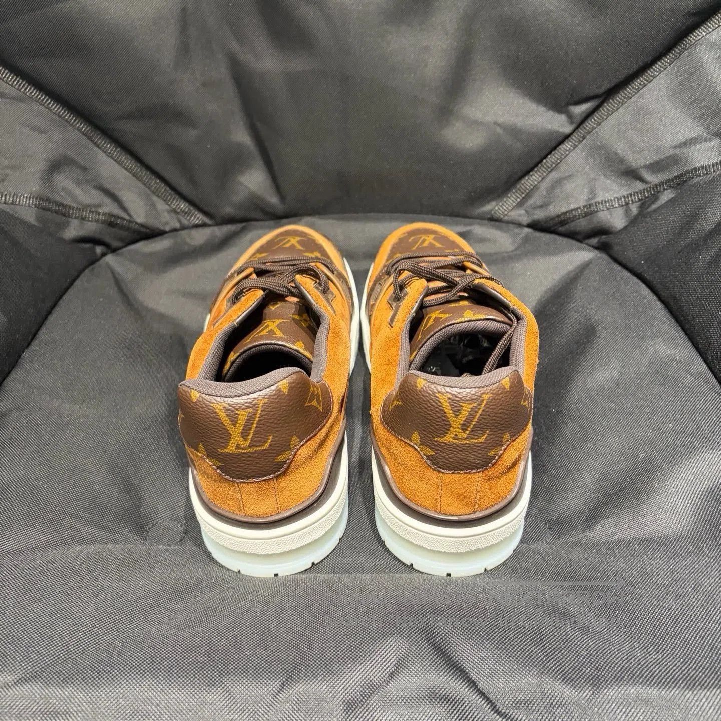 Louis Vuitton Louis Vuitton LV Trainer. Size US 8.5 / EU 41-42 - 9 Thumbnail