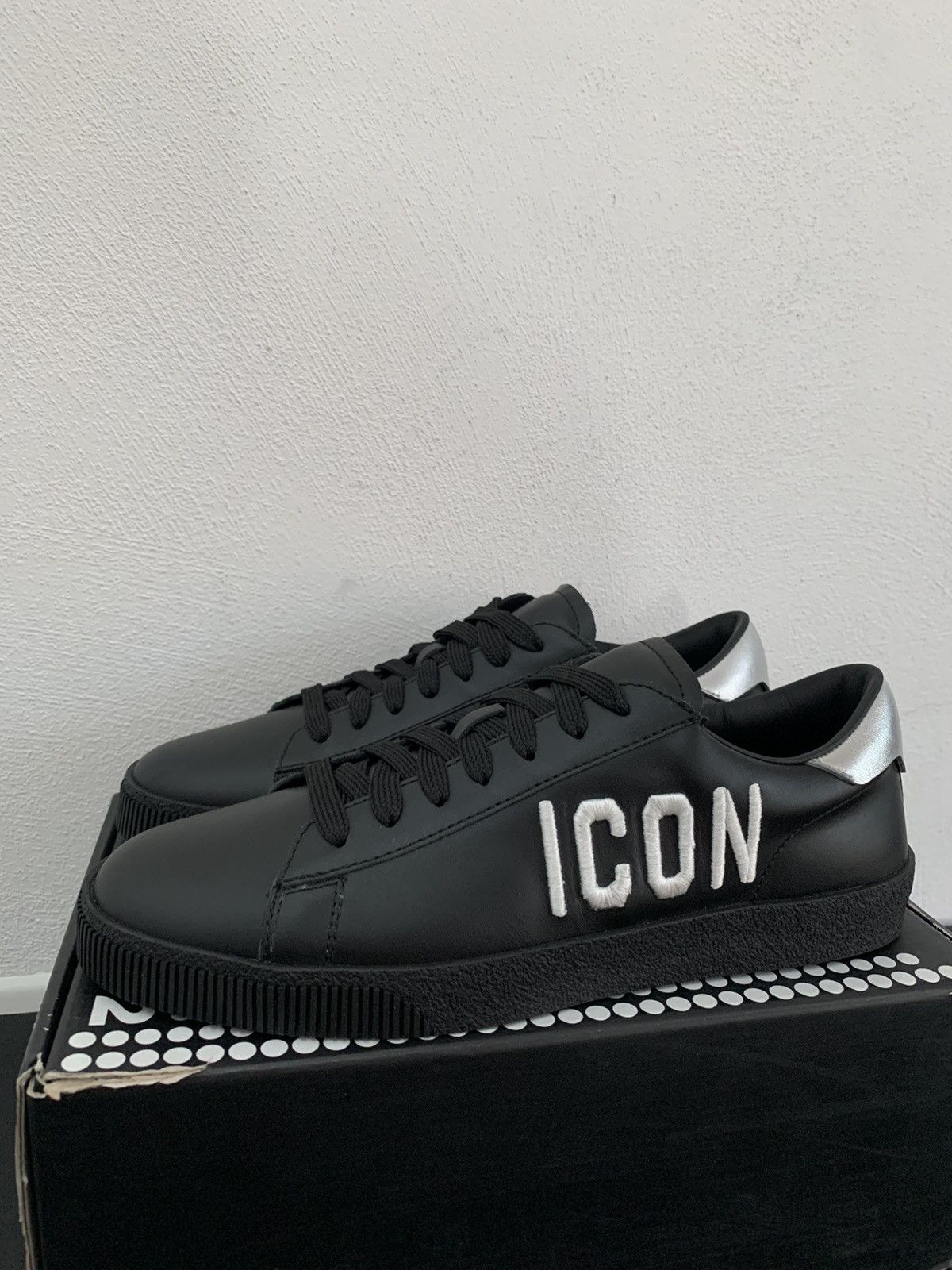 Dsquared2 D-Squared2 Leather Sneakers Size US 7 / EU 40 - 1 Thumbnail