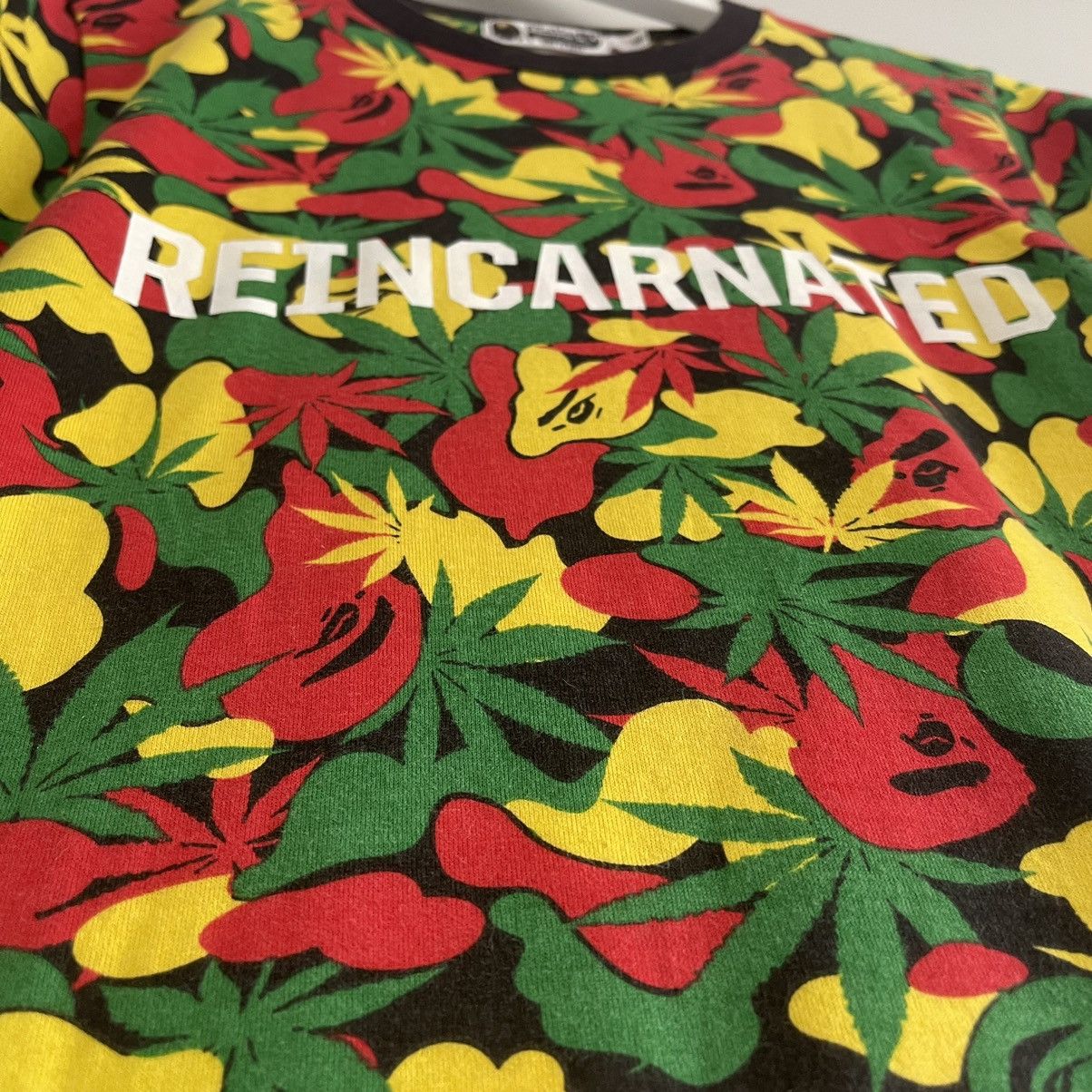 Bape × Snoop Dogg Bape X Snoop Lion Reincarnated Rasta Camo Pot Leaf Tee Size US S / EU 44-46 / 1 - 4 Thumbnail