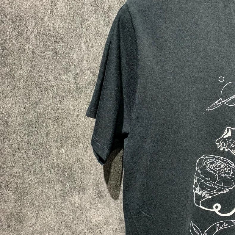 Saint Laurent Paris Saint Laurent Black printed short sleeves 2504-Nextarrow Size US M / EU 48-50 / 2 - 9 Thumbnail