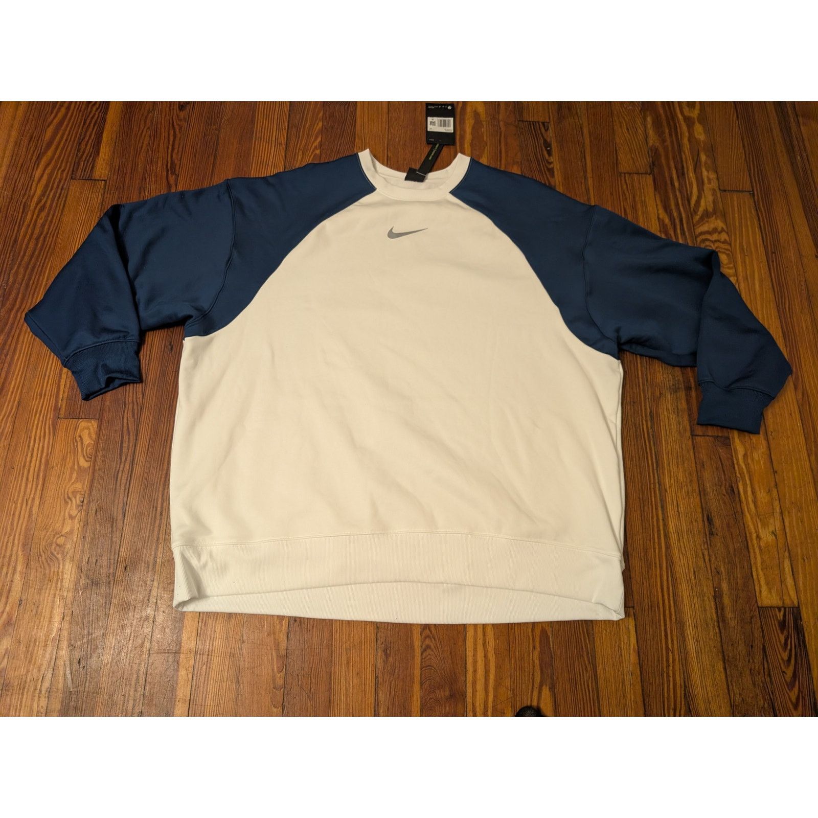 Nike Nike Center Swoosh Hoodie Womens 2XL Crewneck NWT Size XXL / US 16-18 / IT 52-54 - 1 Thumbnail