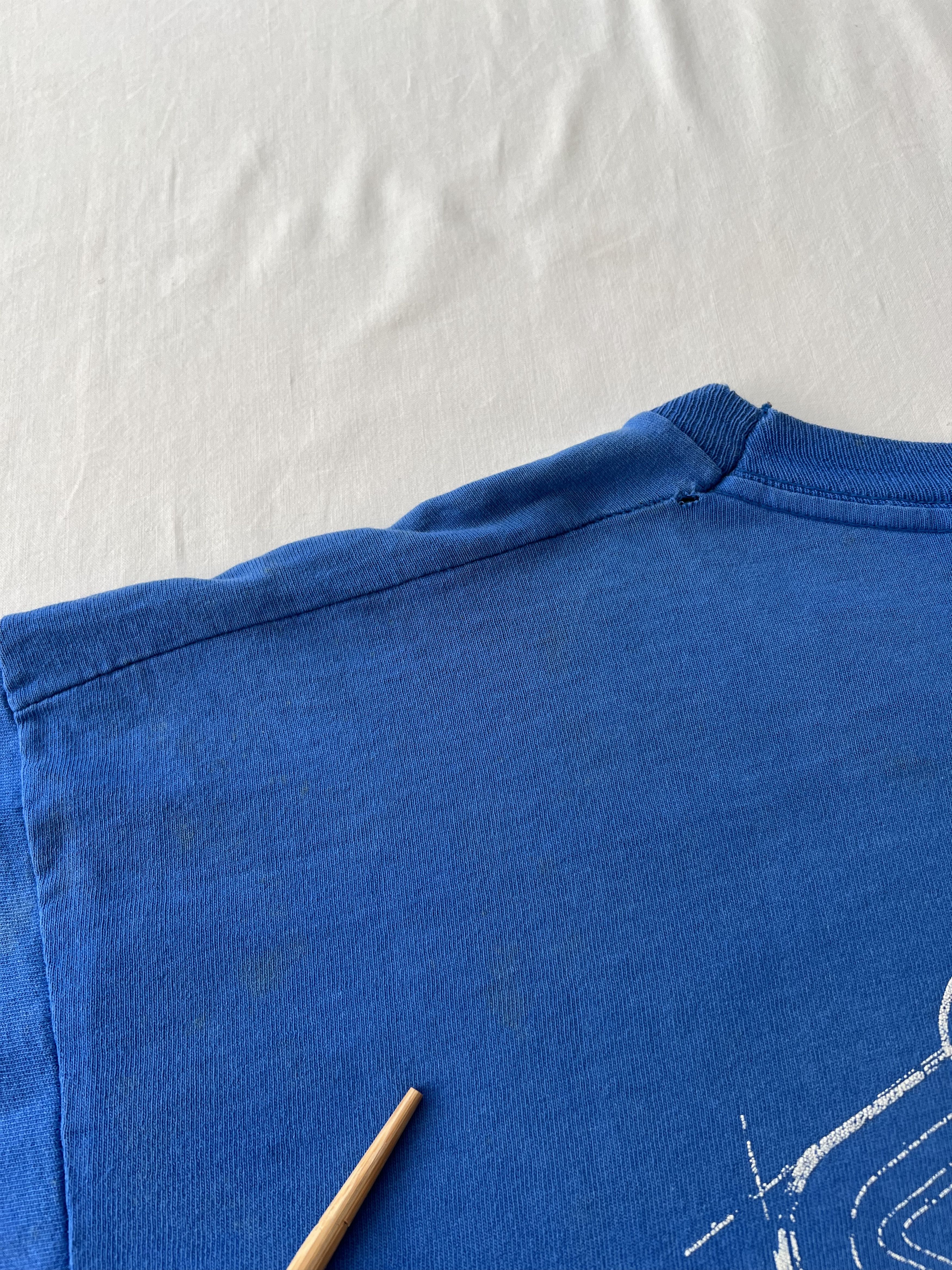 Band Tees Vintage 90s Beastie Boys Hello Nasty Blue T-shirt Size US L / EU 52-54 / 3 - 18 Thumbnail