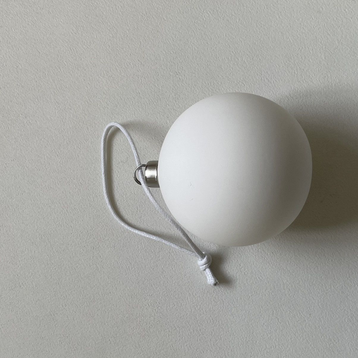Maison Margiela White Porcelain ‘Christmas Tree Bauble’ Size ONE SIZE - 8 Thumbnail