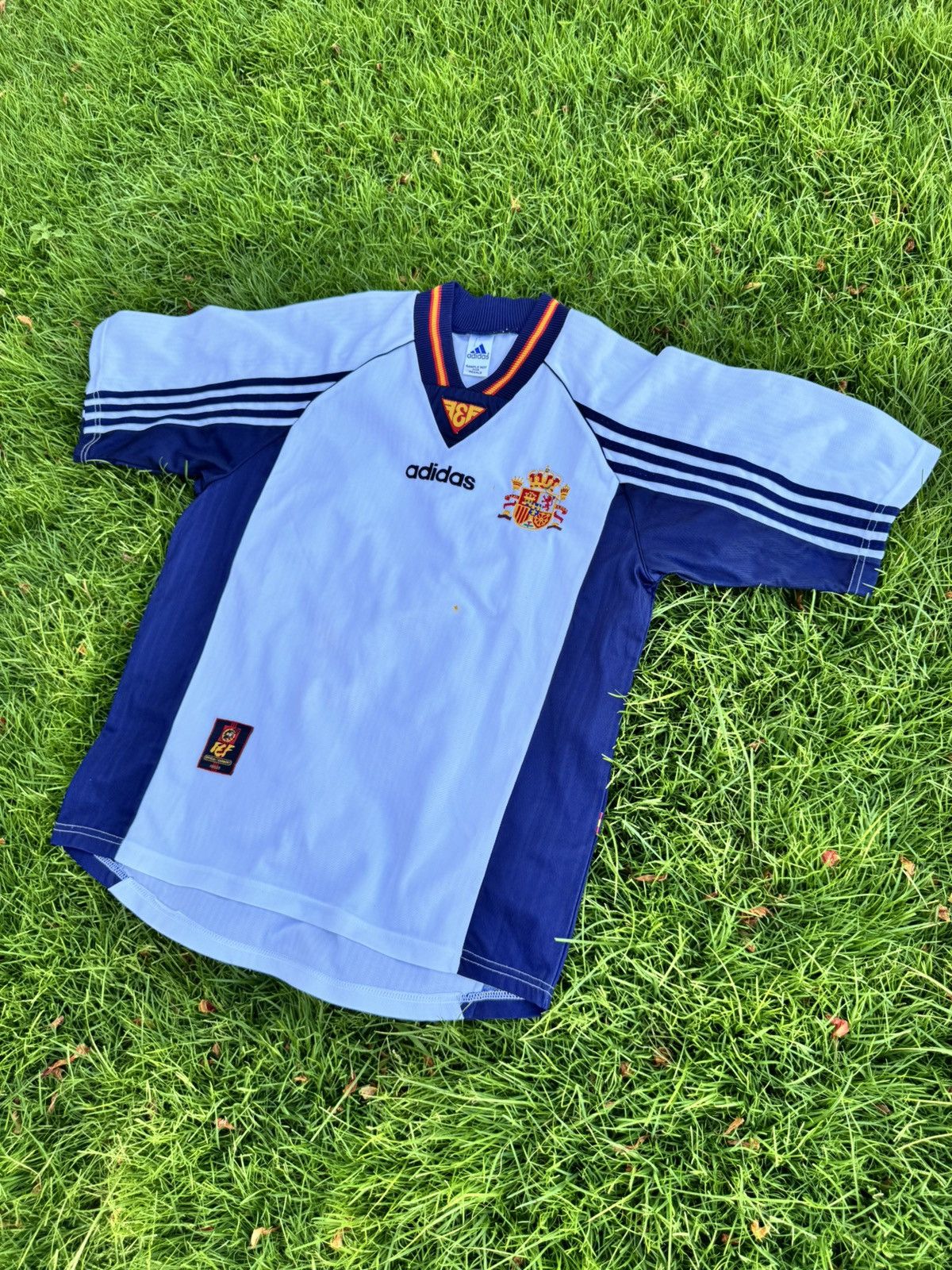 Adidas Vintage 1998 Spain away World Cup France jersey T-shirt Size US L / EU 52-54 / 3 - 2 Thumbnail