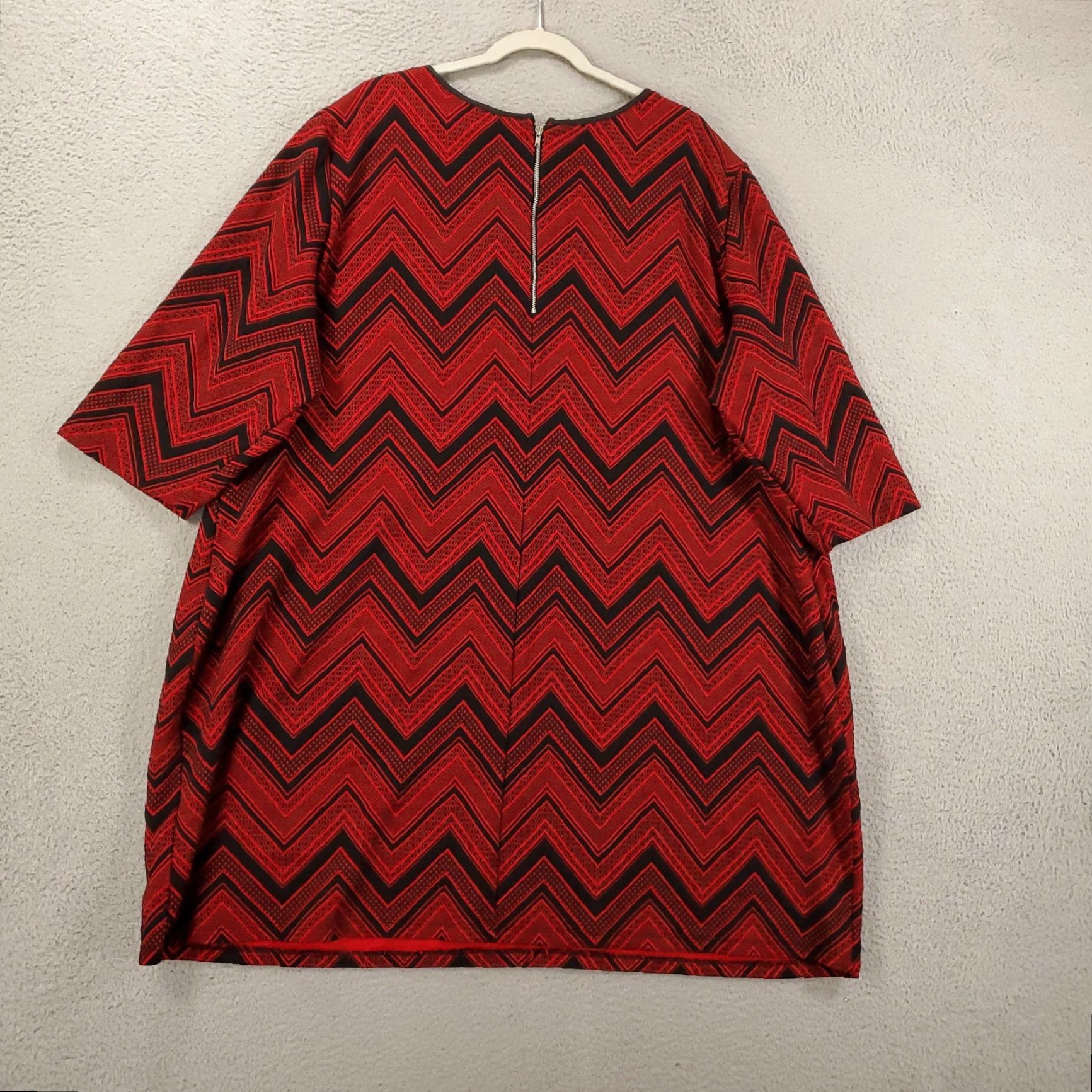 Vintage Catherines Dress Womens 5X Shift Red Chevron Pattern Exposed Zipper Zig Zag Size XXL / US 16-18 / IT 52-54 - 7 Thumbnail