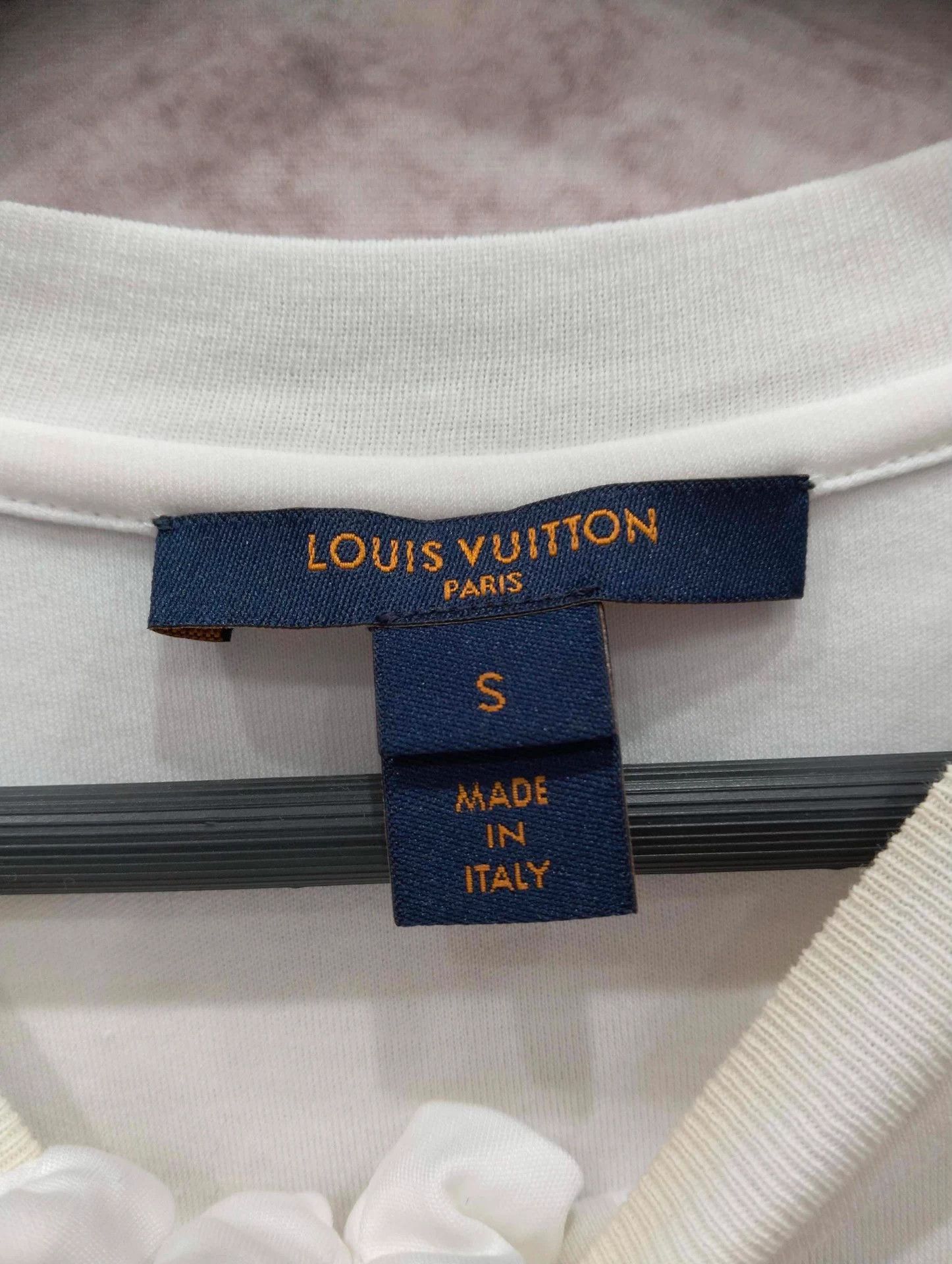 Louis Vuitton LV T-shirt S Size US S / EU 44-46 / 1 - 3 Thumbnail