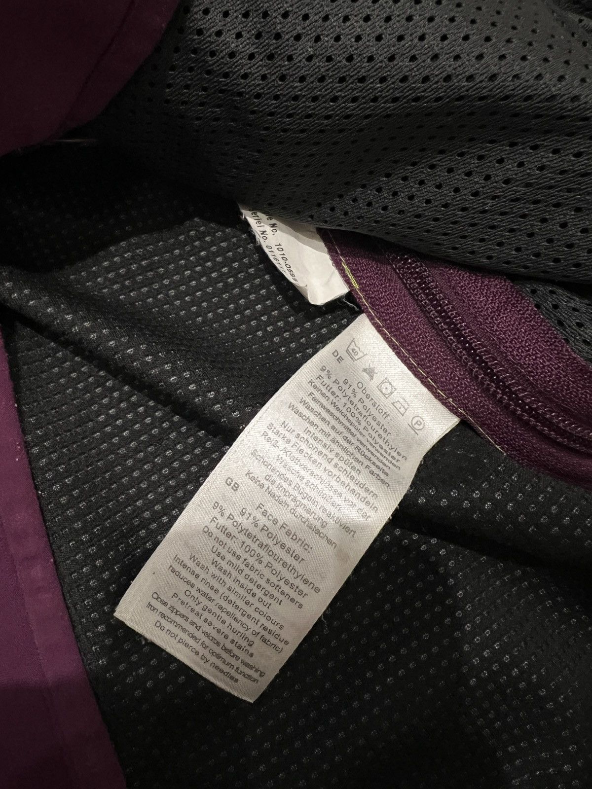 Vintage Vintage mammut women's jacket purple with many zippers Size L / US 10 / IT 46 - 8 Thumbnail