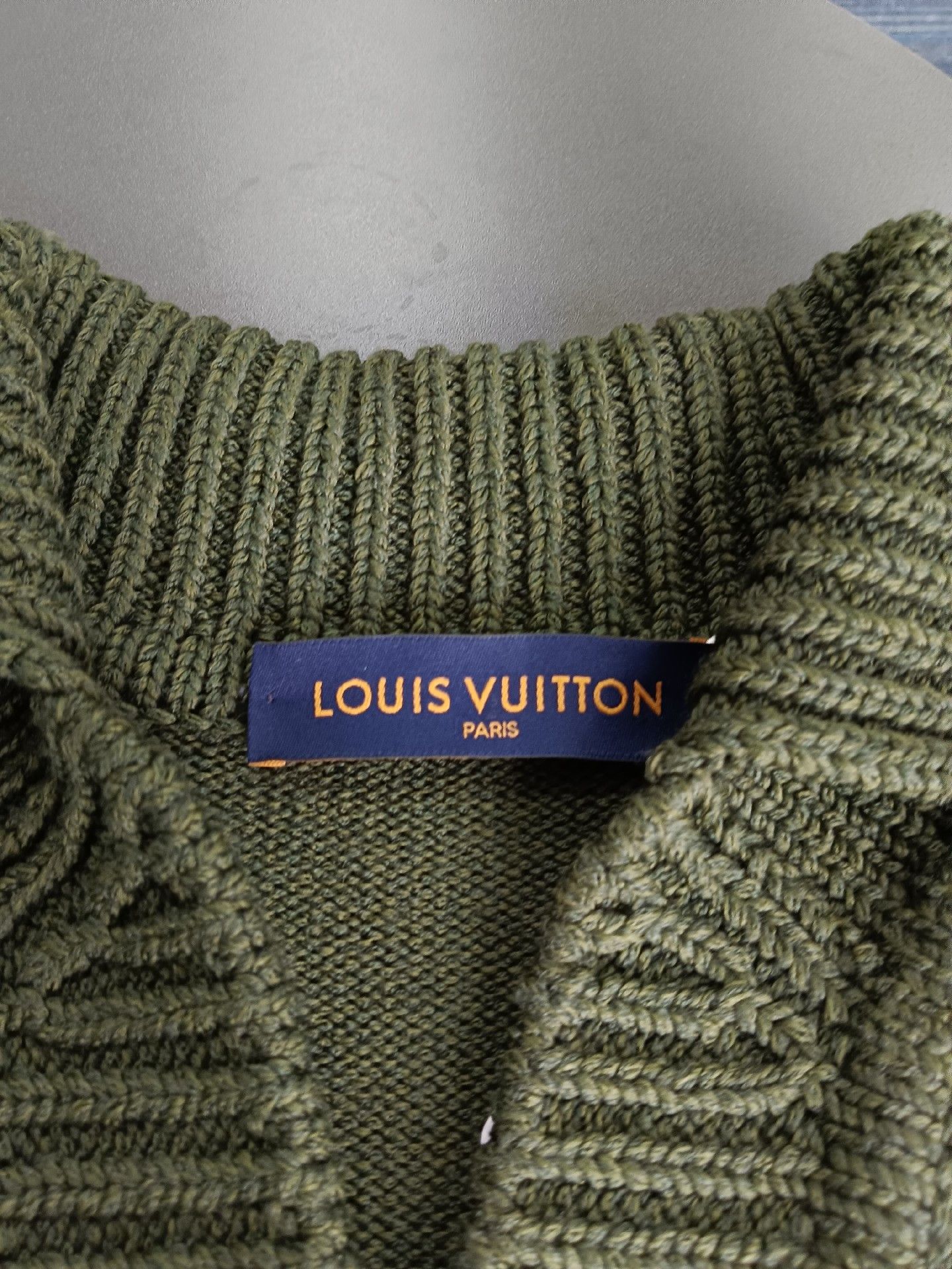 Louis Vuitton Louis Vuitton LV tiger embroidered cardigan sweater Nextarr Size US L / EU 52-54 / 3 - 2 Thumbnail