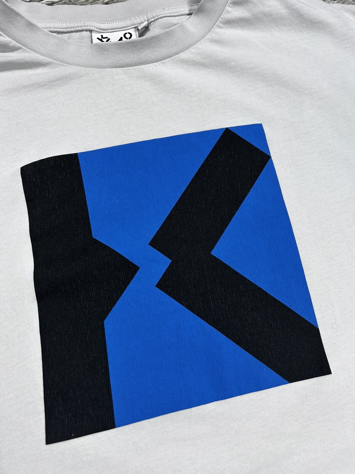 Kenzo Kenzo big logo T-shirt block white Size US XL / EU 56 / 4 - 2 Thumbnail