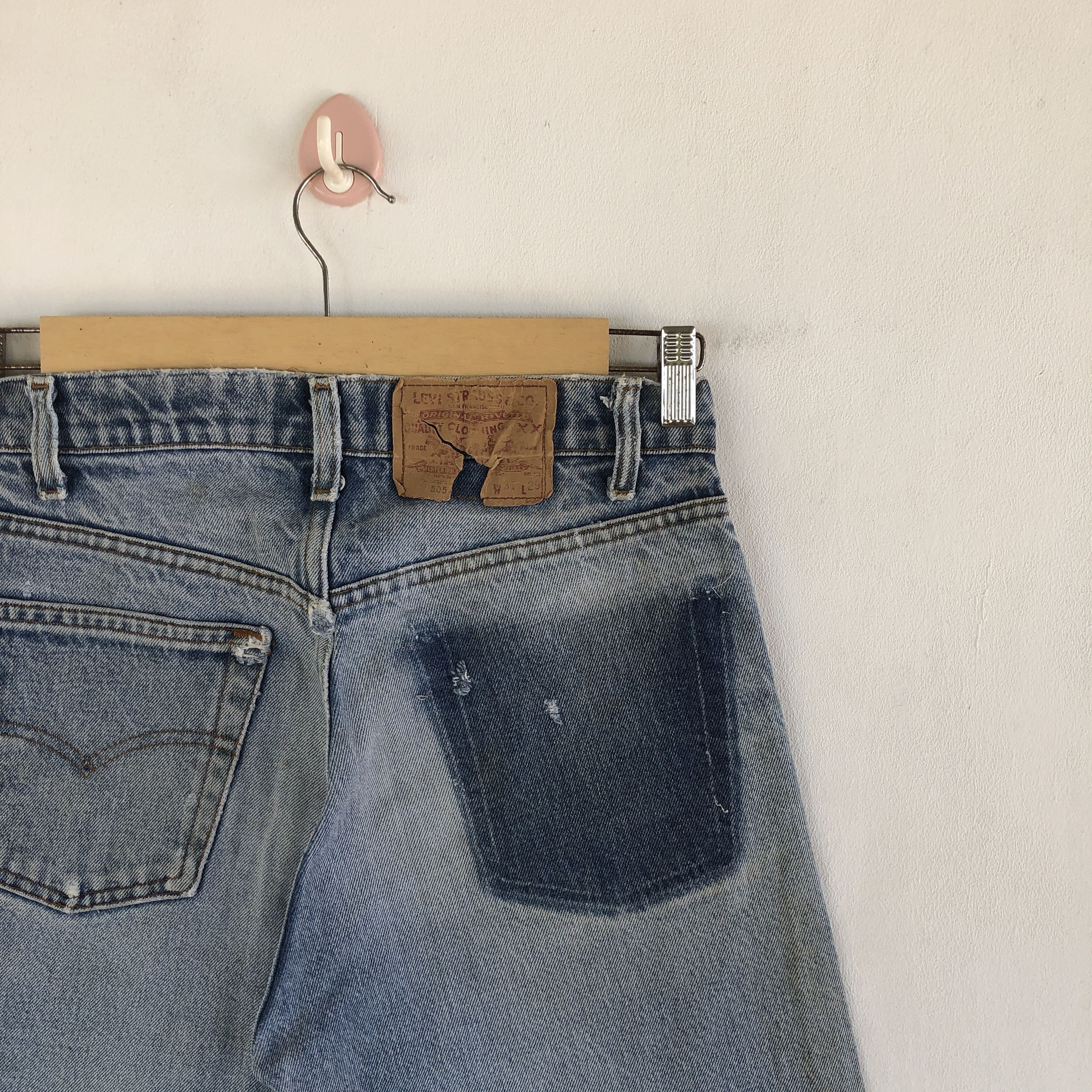 Levi's Vintage Levis 505 Distressed Jeans Levi's Light Wash Denim Size 28" / US 6 / IT 42 - 5 Thumbnail