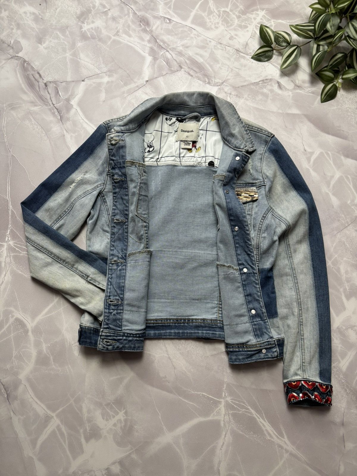 Desigual DESIGUAL DISNEY MICKEY MOUSE Denim Jacket Distressed Size M / US 6-8 / IT 42-44 - 13 Thumbnail