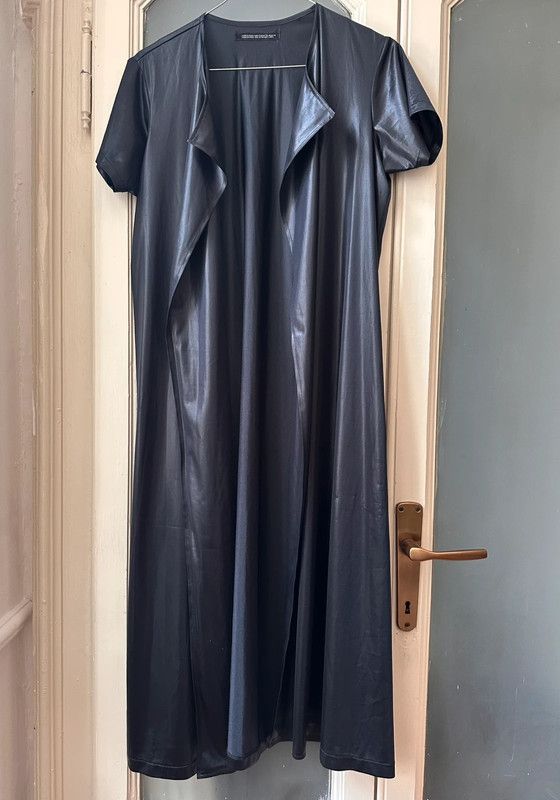 Yohji Yamamoto Vintage Yohji Yamamoto Black Shiny Cape Japan Coat Size US XS / EU 42 / 0 - 12 Thumbnail