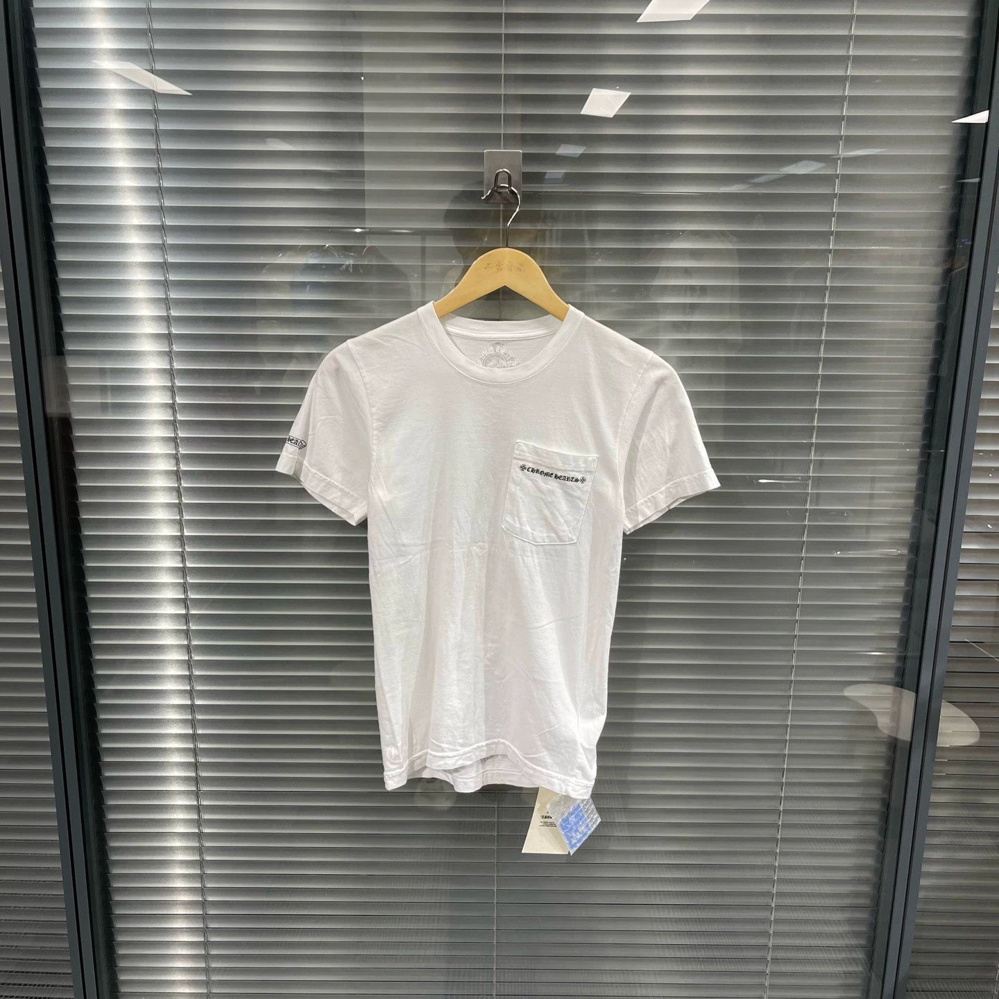 Chrome Hearts Chrome Hearts White Back Logo Dragon Bone Short Sleeve XS Size XS / US 0-2 / IT 36-38 - 2 Thumbnail
