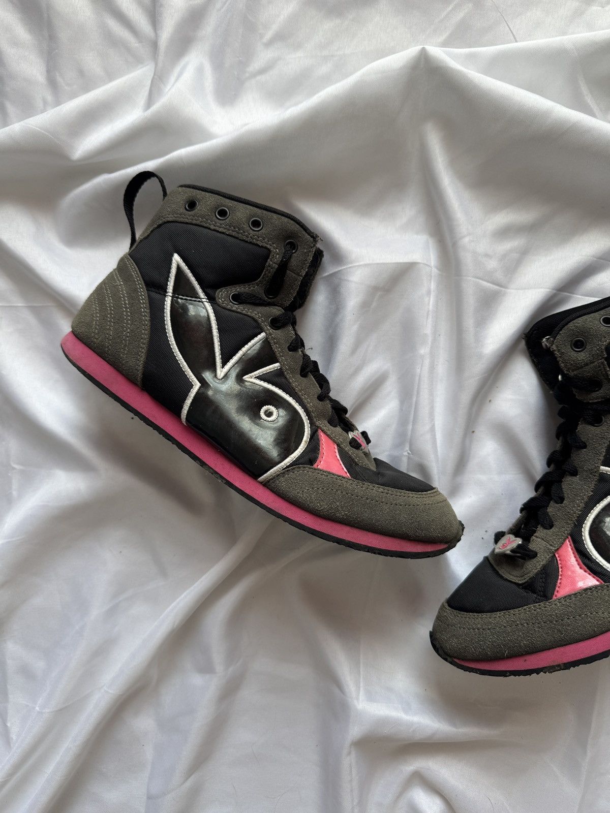 Hysteric Glamour Playboy Vintage Y2K Glamour Hi Top Sneakers Size US 9 / EU 42 - 2 Thumbnail
