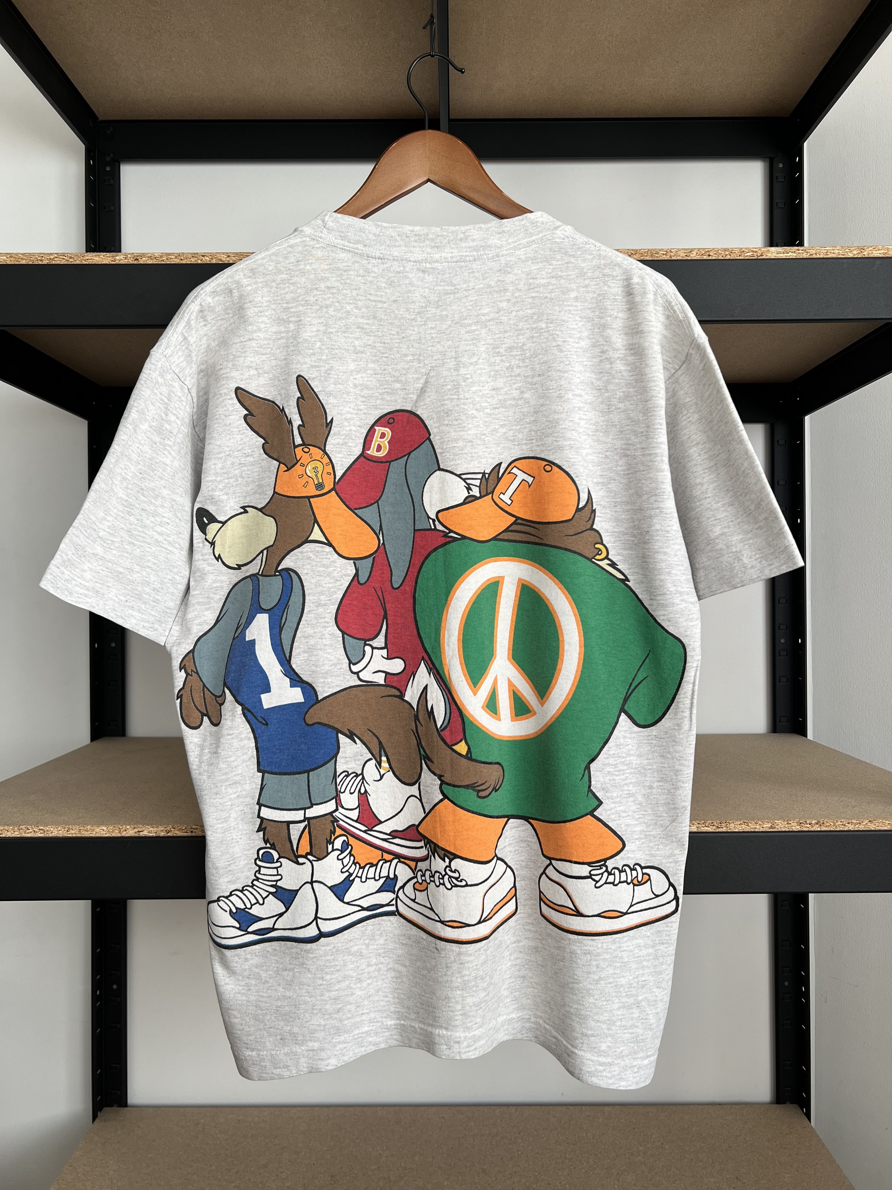 Warner Bros Vintage 1993 Looney Tunes Cross Colours Taz Bugs T-shirt Size US L / EU 52-54 / 3 - 2 Thumbnail