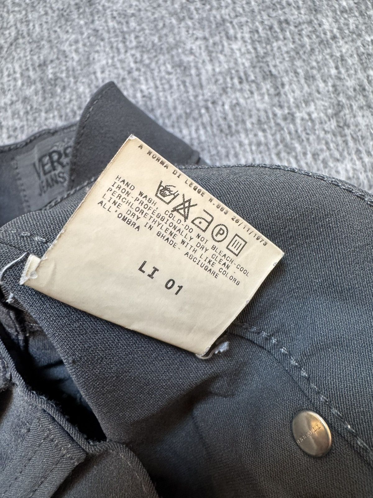 Designer × Versace Nylon pants Versace jeans couture Size US 34 / EU 50 - 9 Thumbnail