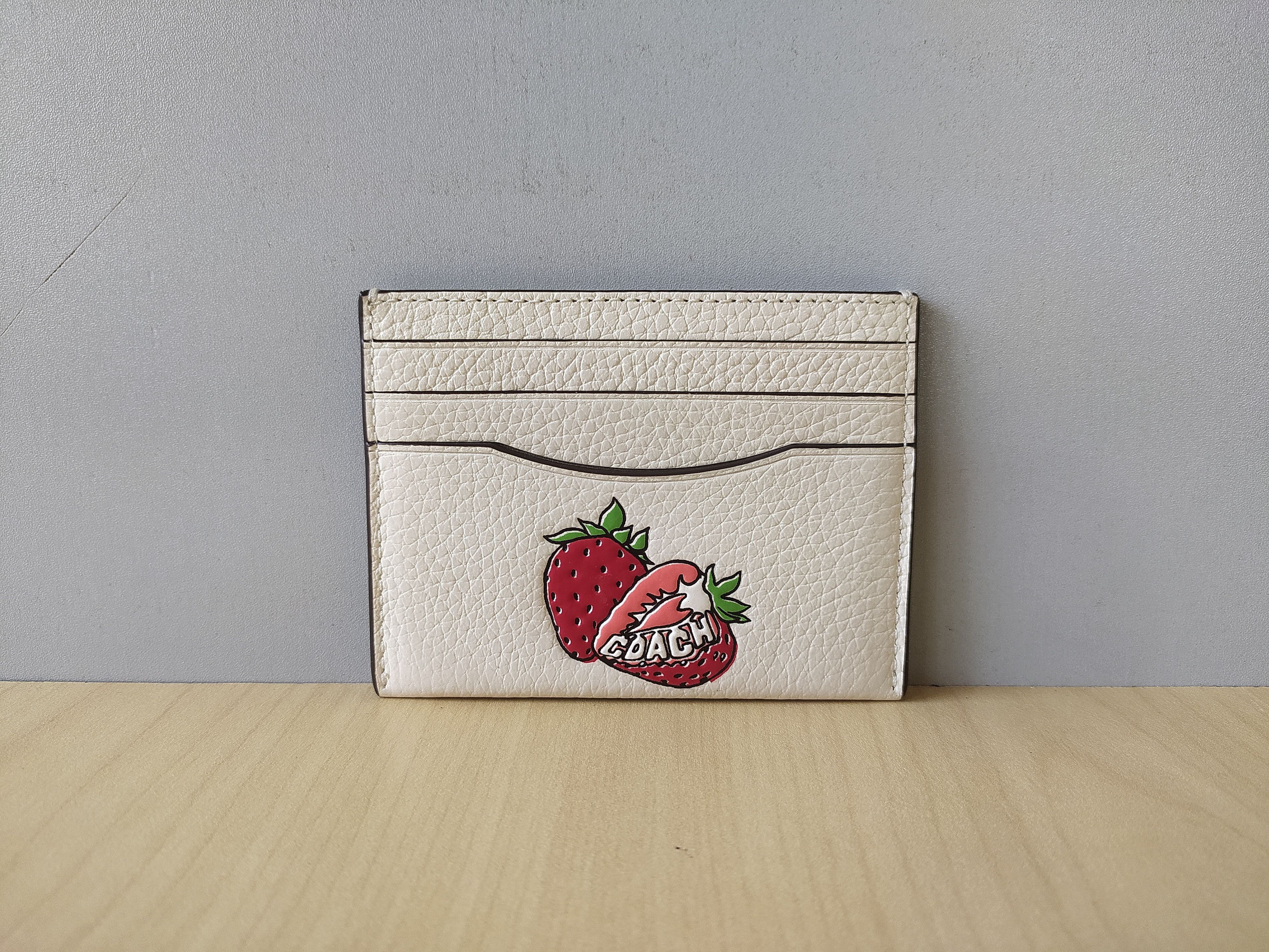 Coach Coach Leather Slim Credit Card case Free Shipping T/1902 Size ONE SIZE - 1 Thumbnail