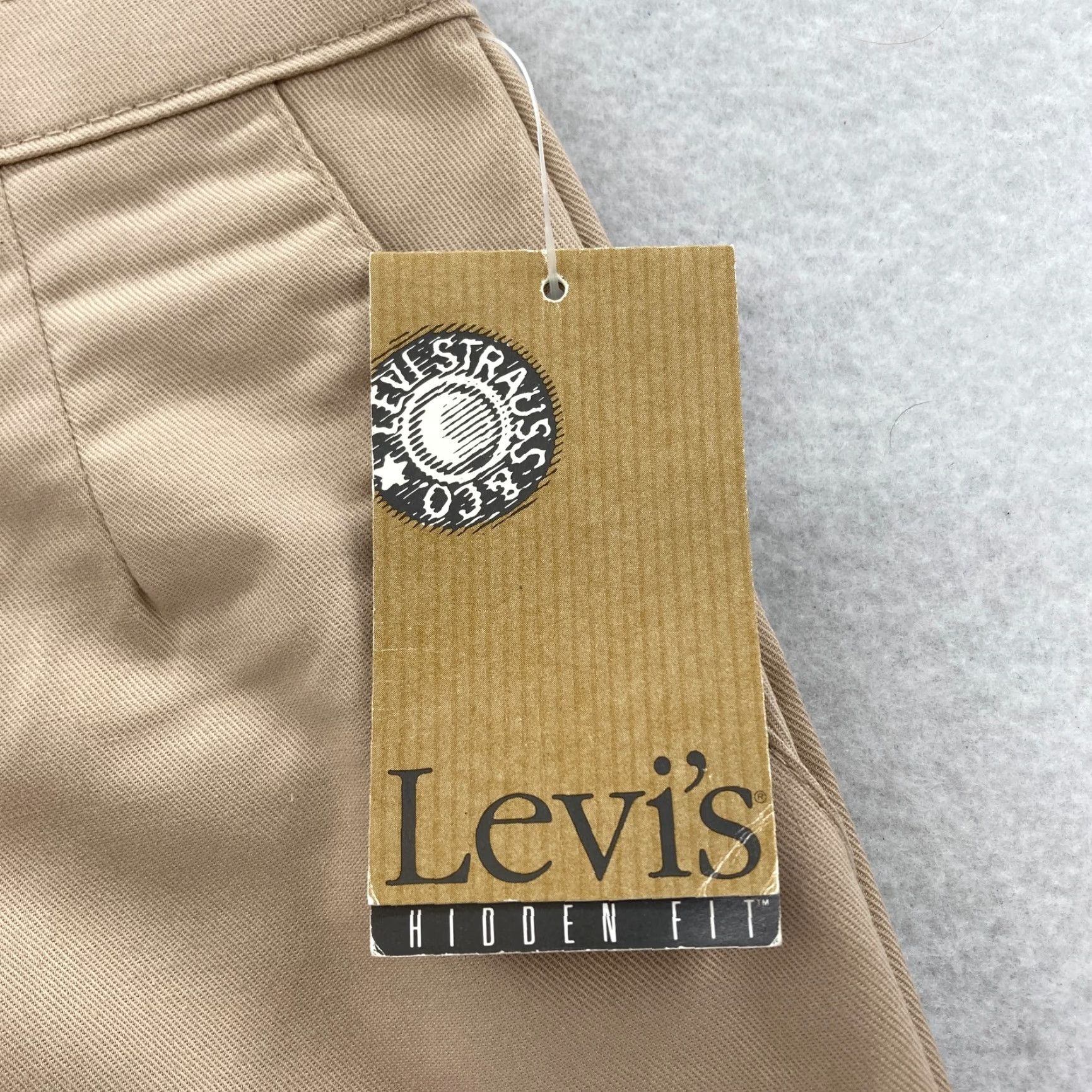 Levi's Levi's Sportswear Pants Women's 16 Khaki Beige Pleated Relaxed Taper NWT Jeans Pants Size 38" / US 16 / IT 52 - 4 Thumbnail