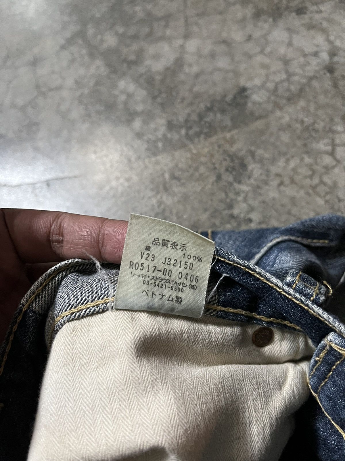 Levi's Vintage Levis 517 grunge distressed bootcut flare jeans Size US 31 - 16 Thumbnail