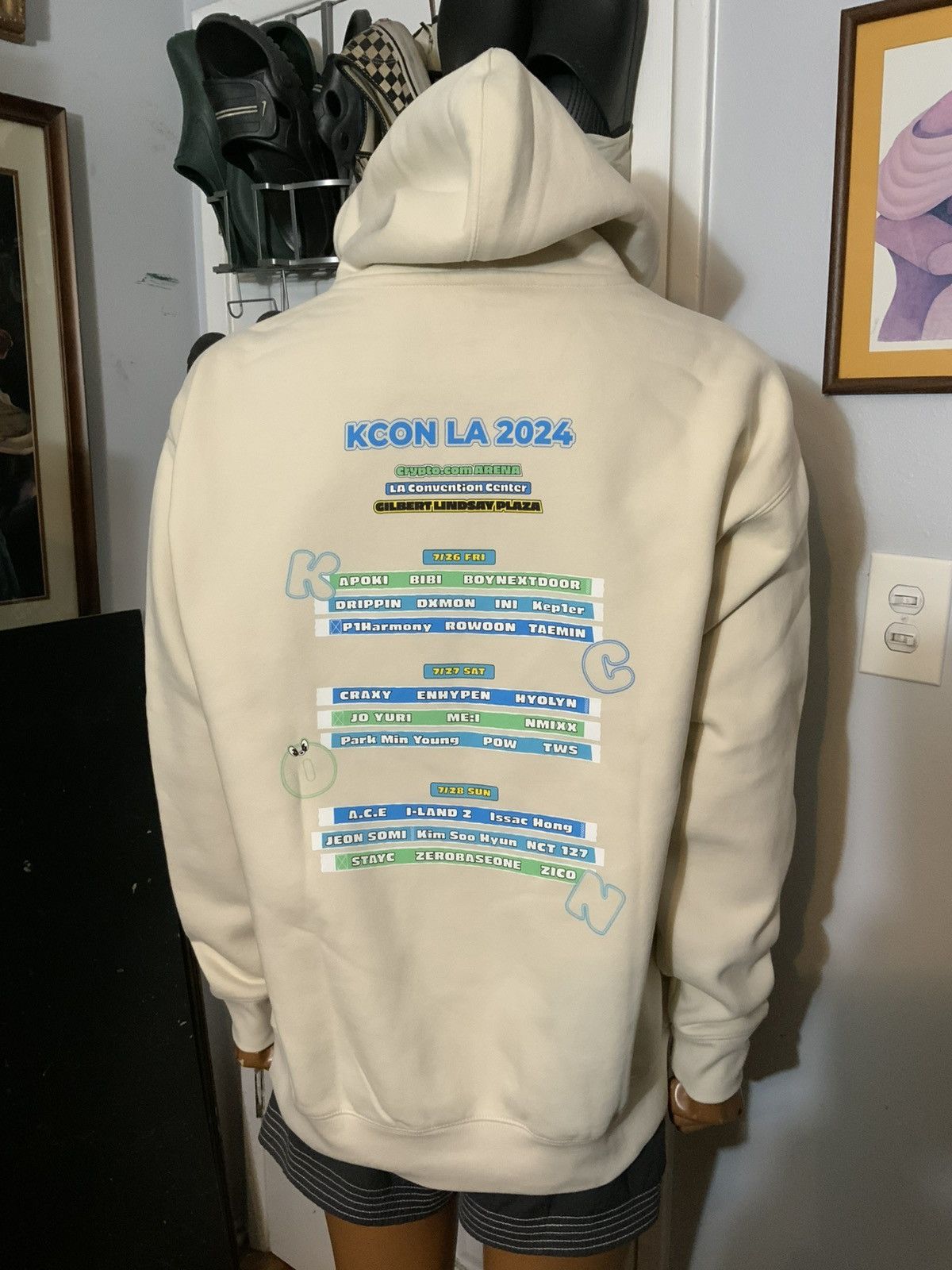 Other KCON Los Angeles 2024 K Pop Artist Festival Merch Hoodie Size US XL / EU 56 / 4 - 11 Thumbnail