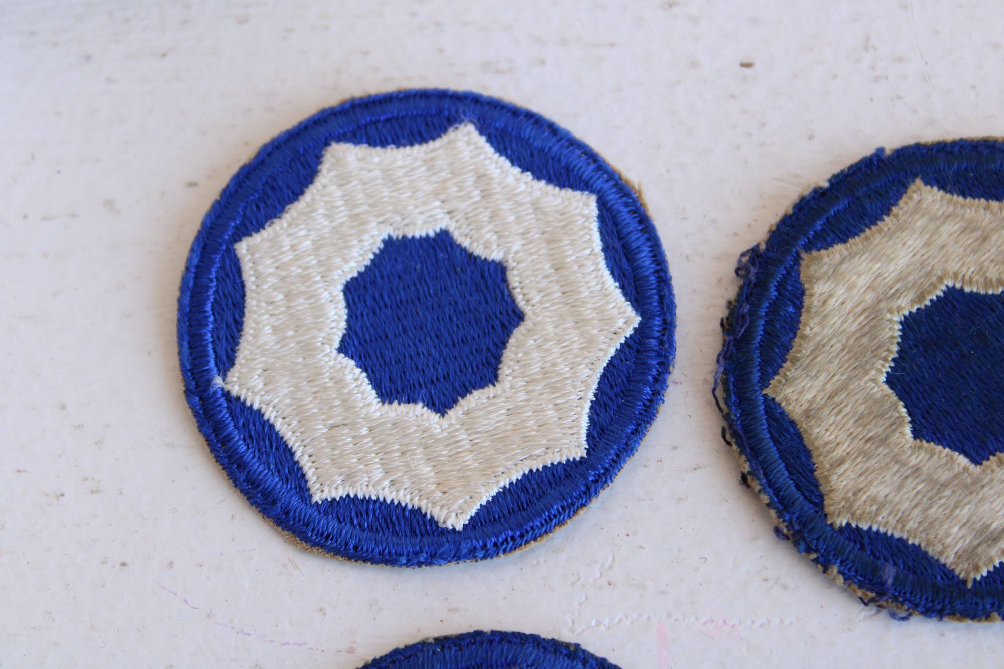 Vintage Vintage 1940s Patch, 9th Service Command Blue Circle with Wh Size ONE SIZE - 5 Thumbnail
