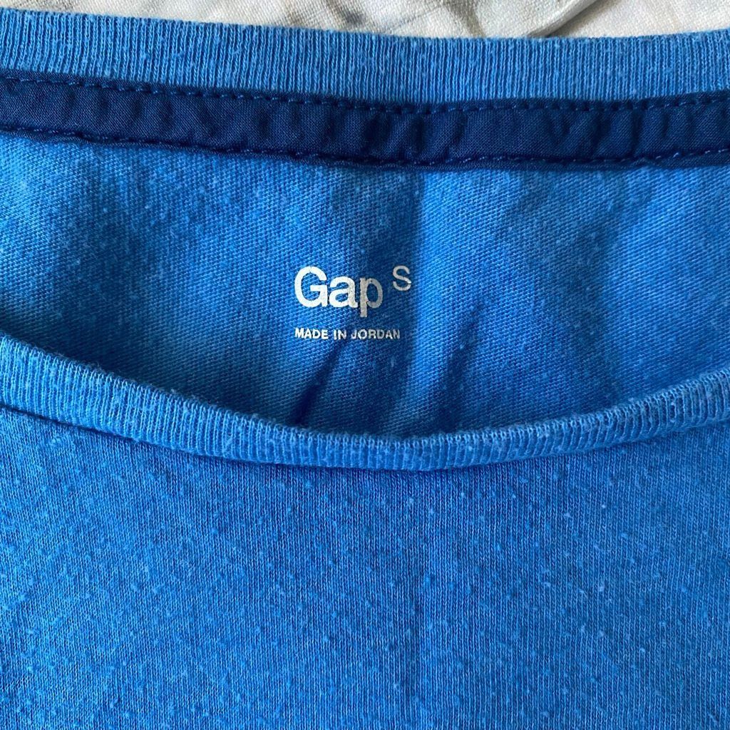 Gap Gap women S scoopneck longsleeve top e/decorative button sho Size S / US 4 / IT 40 - 6 Thumbnail