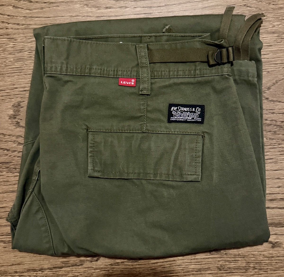 Levi's Levis: Skate Cargo Pants. Size US 34 / EU 50 - 1 Thumbnail