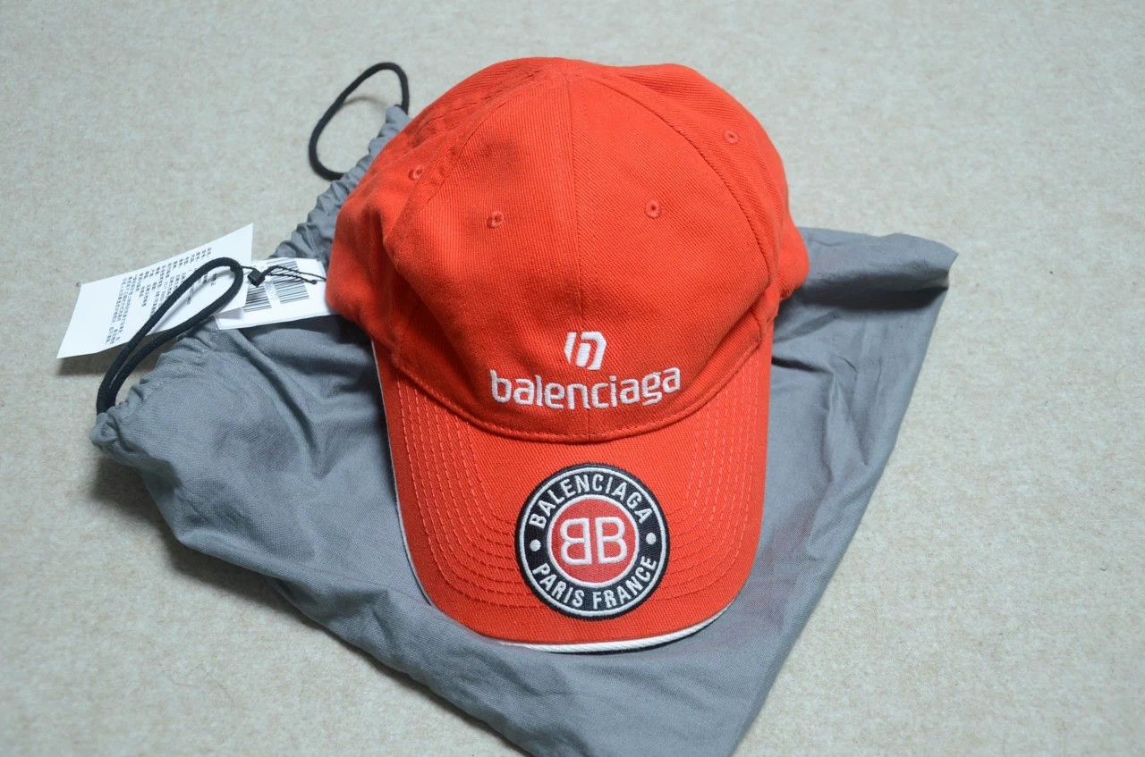 Balenciaga Balenciaga Red Embroidered BB Logo Baseball Cap Size ONE SIZE - 2 Thumbnail
