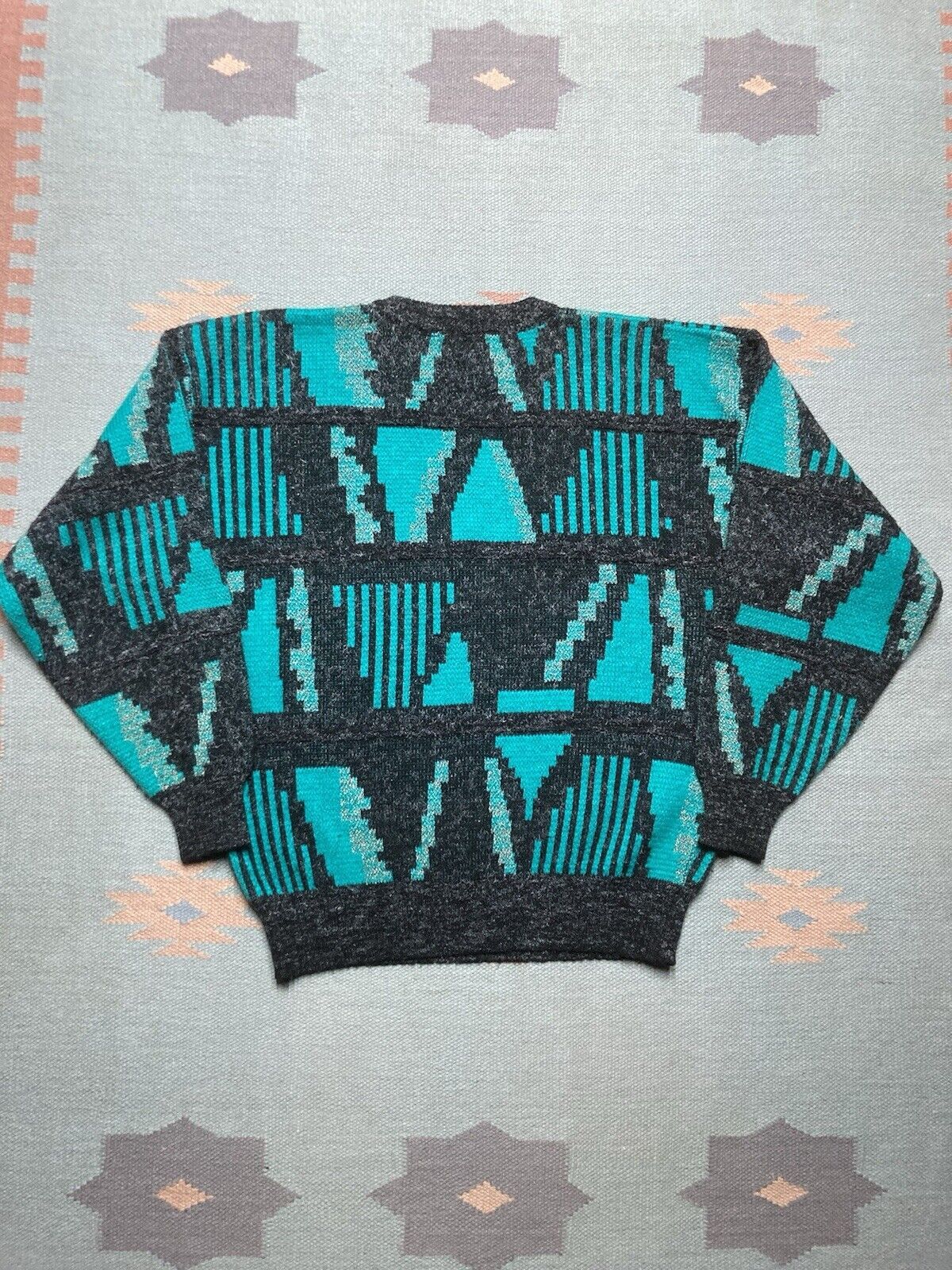 Vintage knit sweater crewneck acrylic geometric Aztec abstract L Size US L / EU 52-54 / 3 - 4 Thumbnail