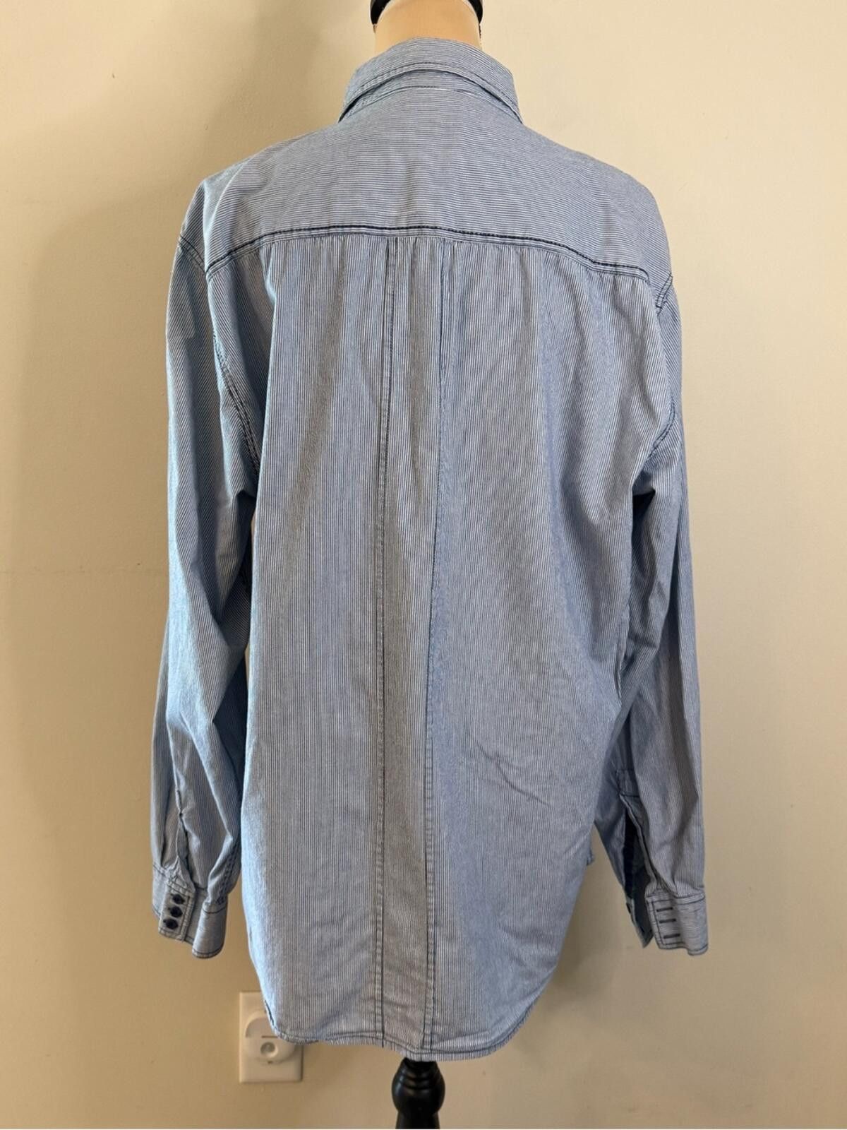 Eighty Eight Eighty Eight Platinum button up blue white striped SZ XXL Size US XXL / EU 58 / 5 - 3 Thumbnail