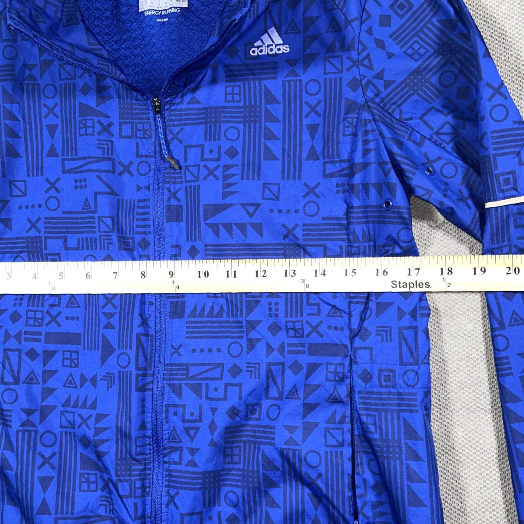 Adidas Jacket Windbreaker Geometric Full Zip Blue M Womens Running Activewear Vented Pocket Windbreaker