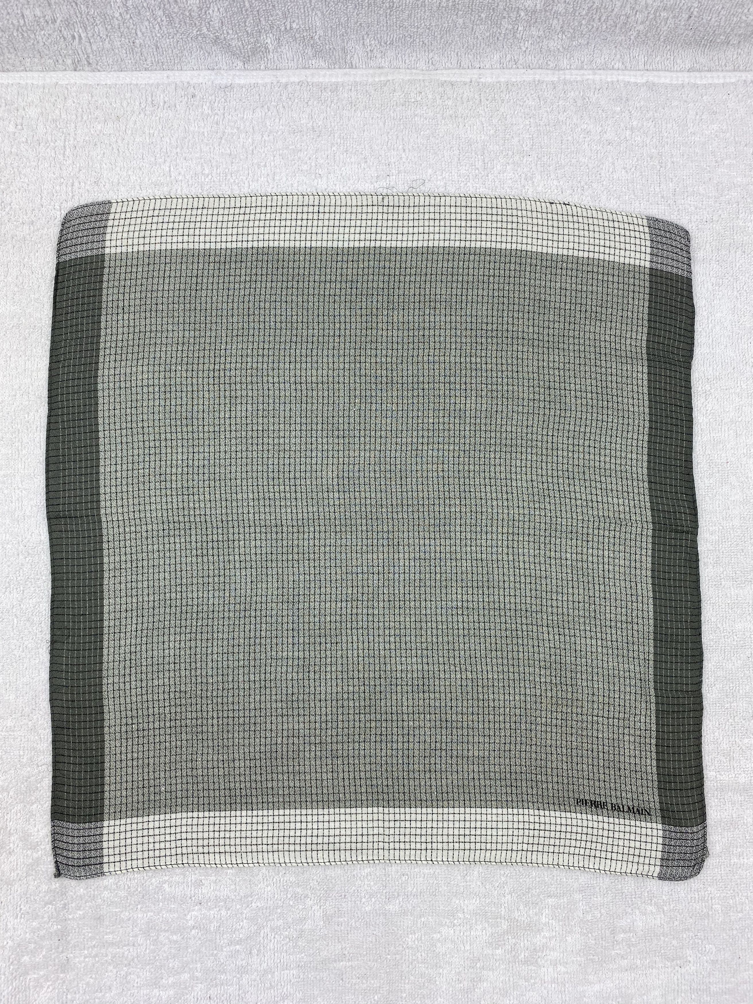Pierre Balmain × Vintage Pierre Balmain Handkerchief / Bandana / Neckerchief Size ONE SIZE - 3 Thumbnail