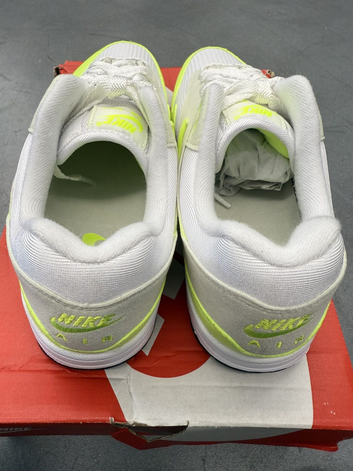 Nike 2023 Nike Air Max 1 87’ Volt Suede Size US 11 / IT 41 - 5 Thumbnail