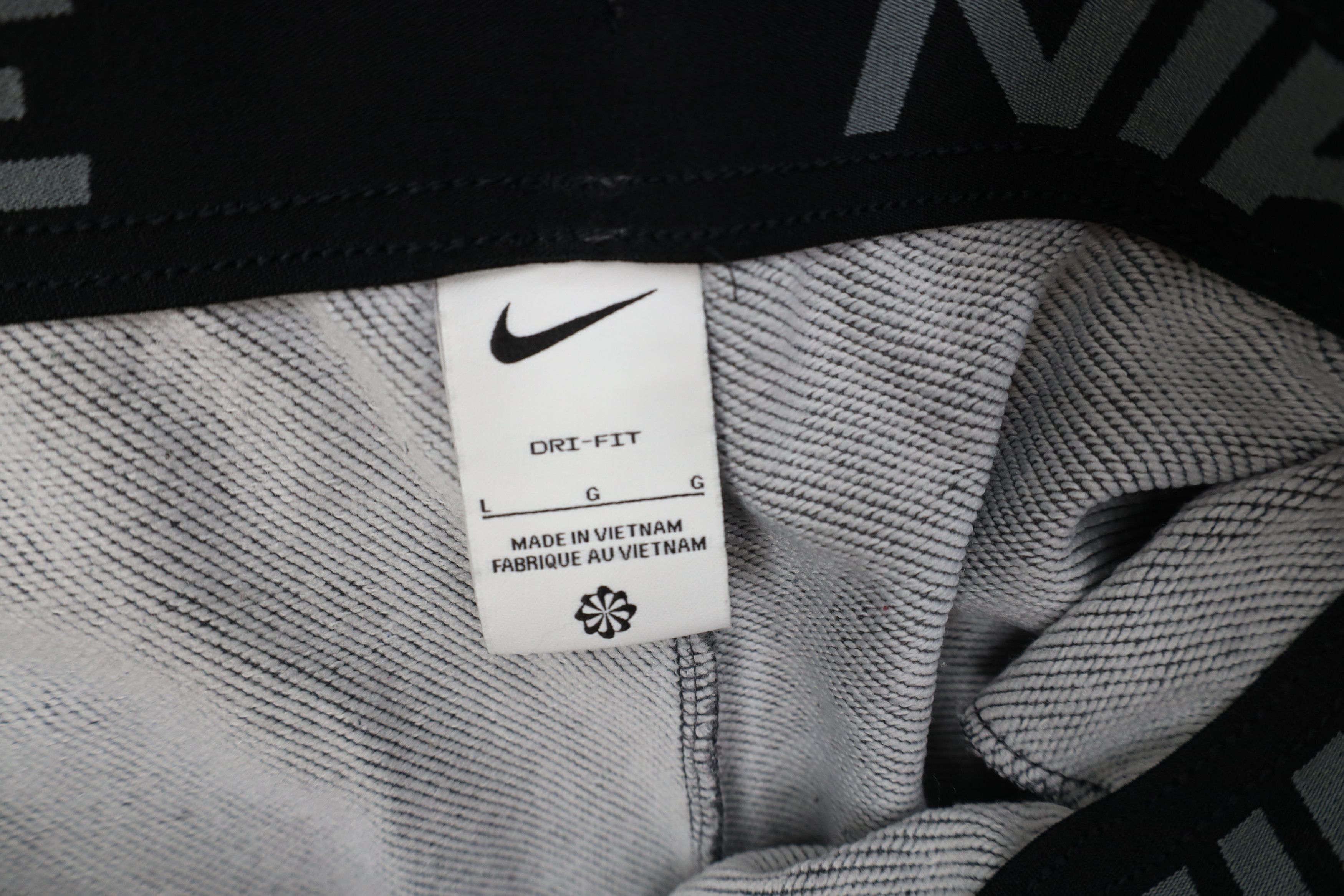 Nike Vintage Y2K Nike Dri-Fit Logo Training Sweatpants Gray Size US 36 / EU 52 - 9 Thumbnail