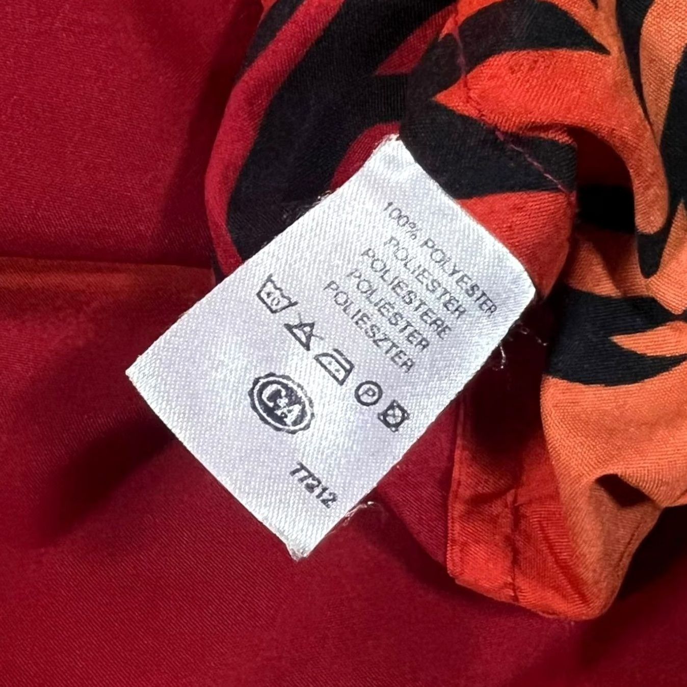 C&A C&A Here & There Tribal Y2K Goth Polyester Red Shirt S Slim Regular Adult Mens Short Sleeve Button-Up Collared 158/164 Size US S / EU 44-46 / 1 - 4 Thumbnail