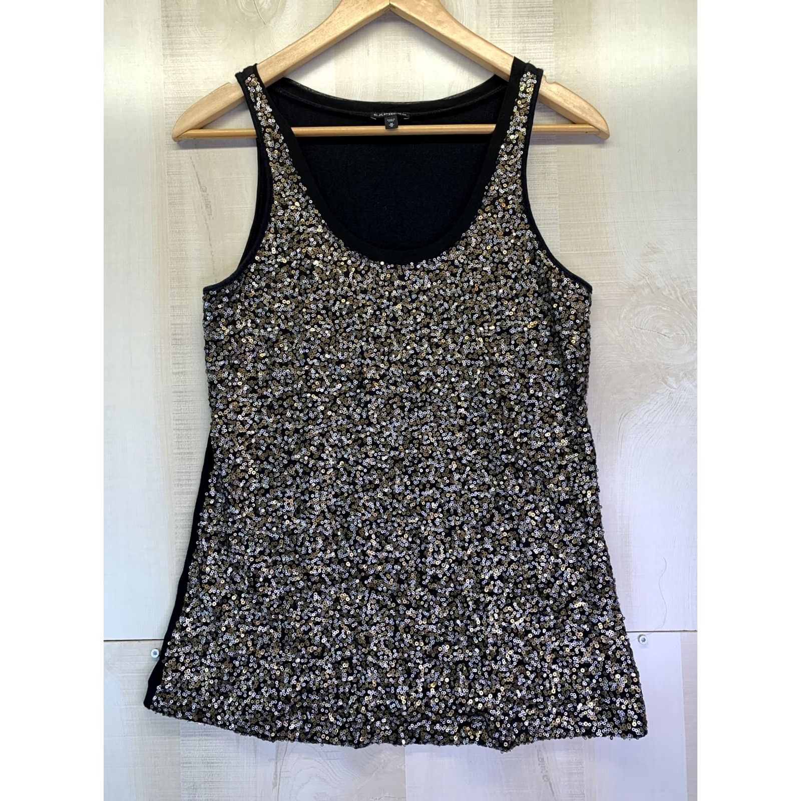 Express Express Women’s Tank Top M Black/Gold Sequined Sleeveless Scoop Neck Pullover Party/Cocktail Size M / US 6-8 / IT 42-44 - 2 Thumbnail