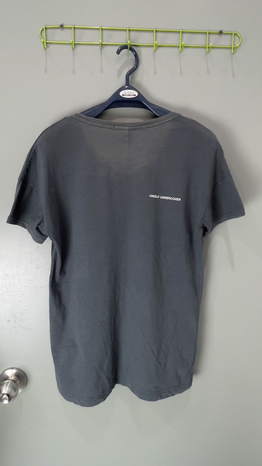Disney × Undercover × Uniqlo Uniqlo Undercover x Disnay Size L / US 10 / IT 46 - 3 Thumbnail