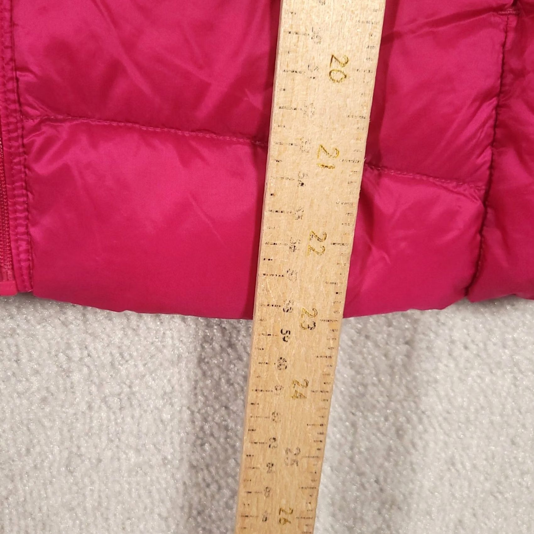 Uniqlo UNIQLO Women Lightweight Down Puffer Vest Pink Travel Medium Vest Women's M Pink Quilted Zipper Lined All Seasons Casual Travel Workwear Regular Size M / US 6-8 / IT 42-44 - 5 Thumbnail