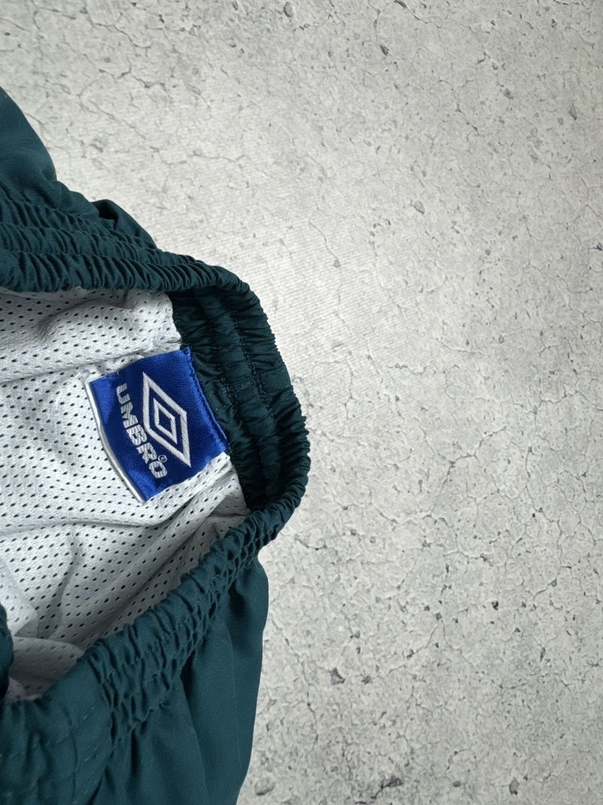 Umbro Umbro Vintage 90’s Shorts Y2K Big Logo Size US 30 / EU 46 - 4 Thumbnail