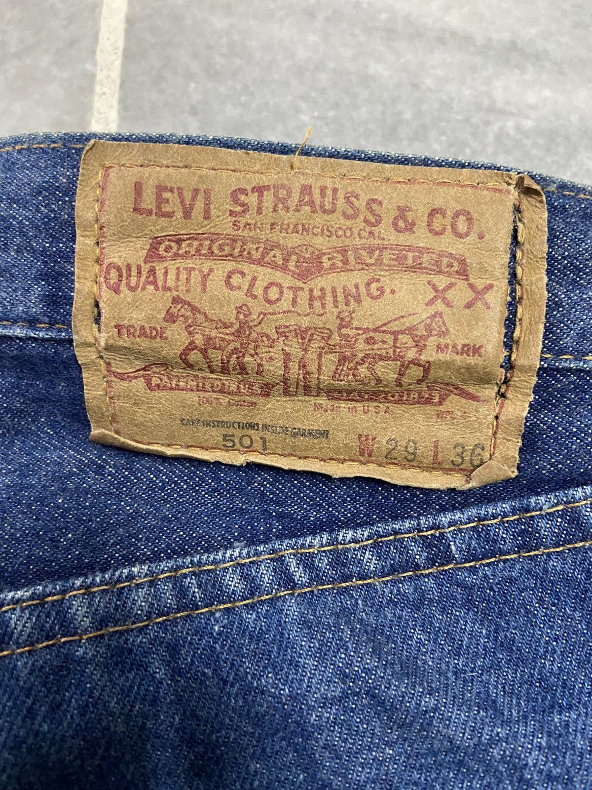 Levi's VTG 70’s Levis 501 Redline Selvedge Jeans Top Button #2 Size US 30 / EU 46 - 10 Thumbnail