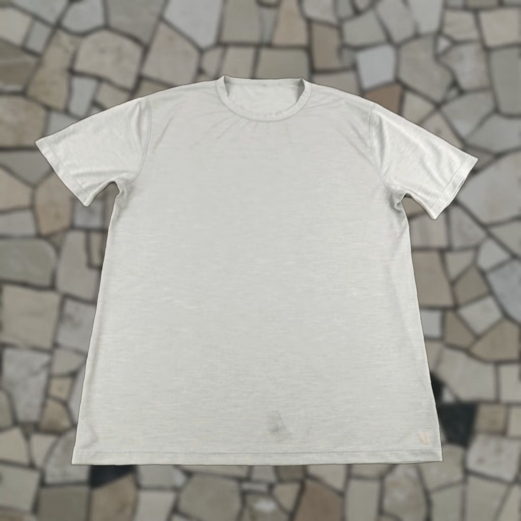 Vuori Vuori Shirt Mens Large Gray Zephyr Tee Performance Athletic Workout Gym Fitness Size US L / EU 52-54 / 3 - 1 Thumbnail