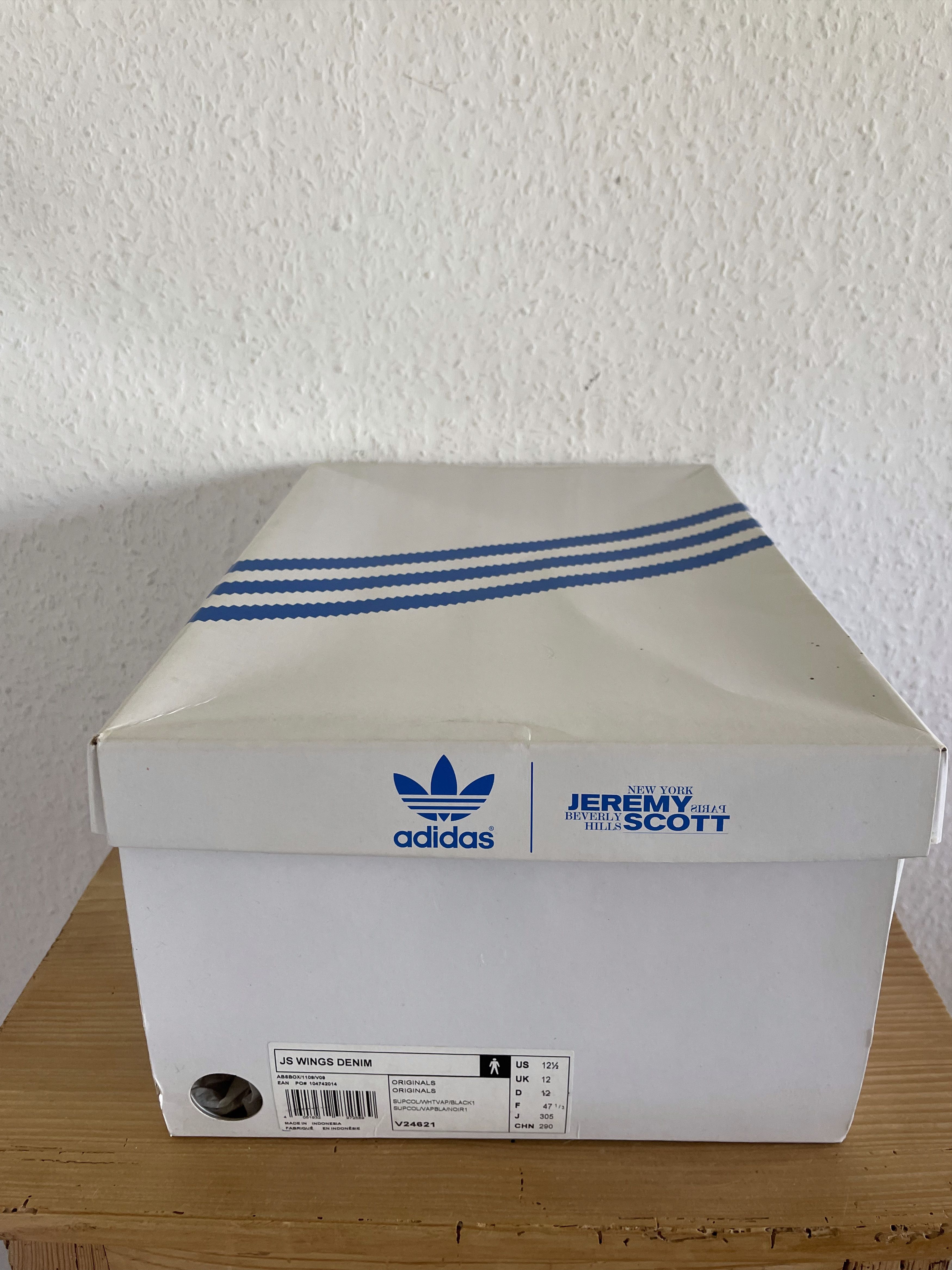 Adidas × Jeremy Scott JS Denim Wings Sneakers Size US 12.5 / EU 45-46 - 16 Thumbnail