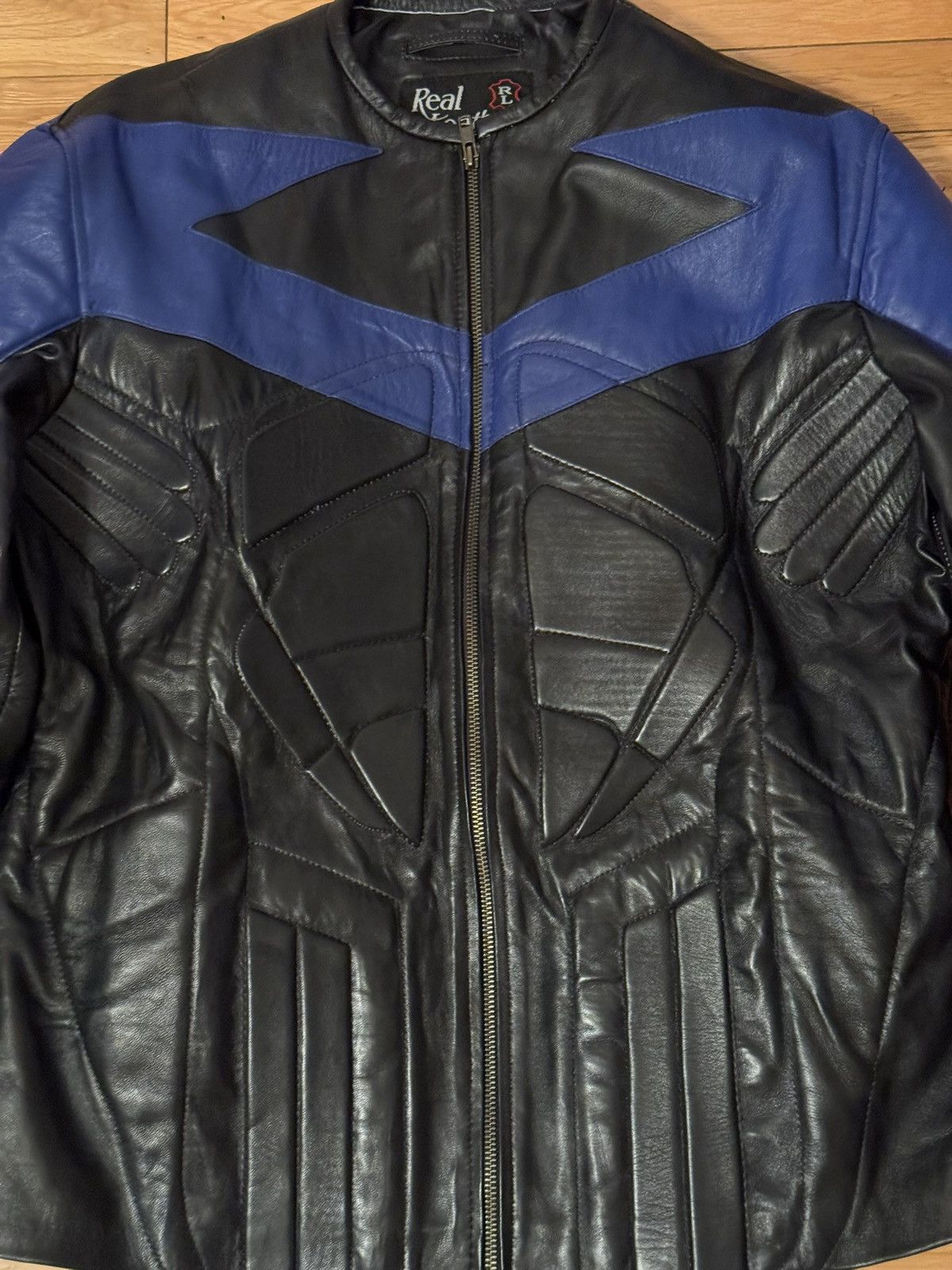 Genuine Leather Vintage Night-wing Batman Black Leather Motorcycle Jacket Size US L / EU 52-54 / 3 - 5 Thumbnail