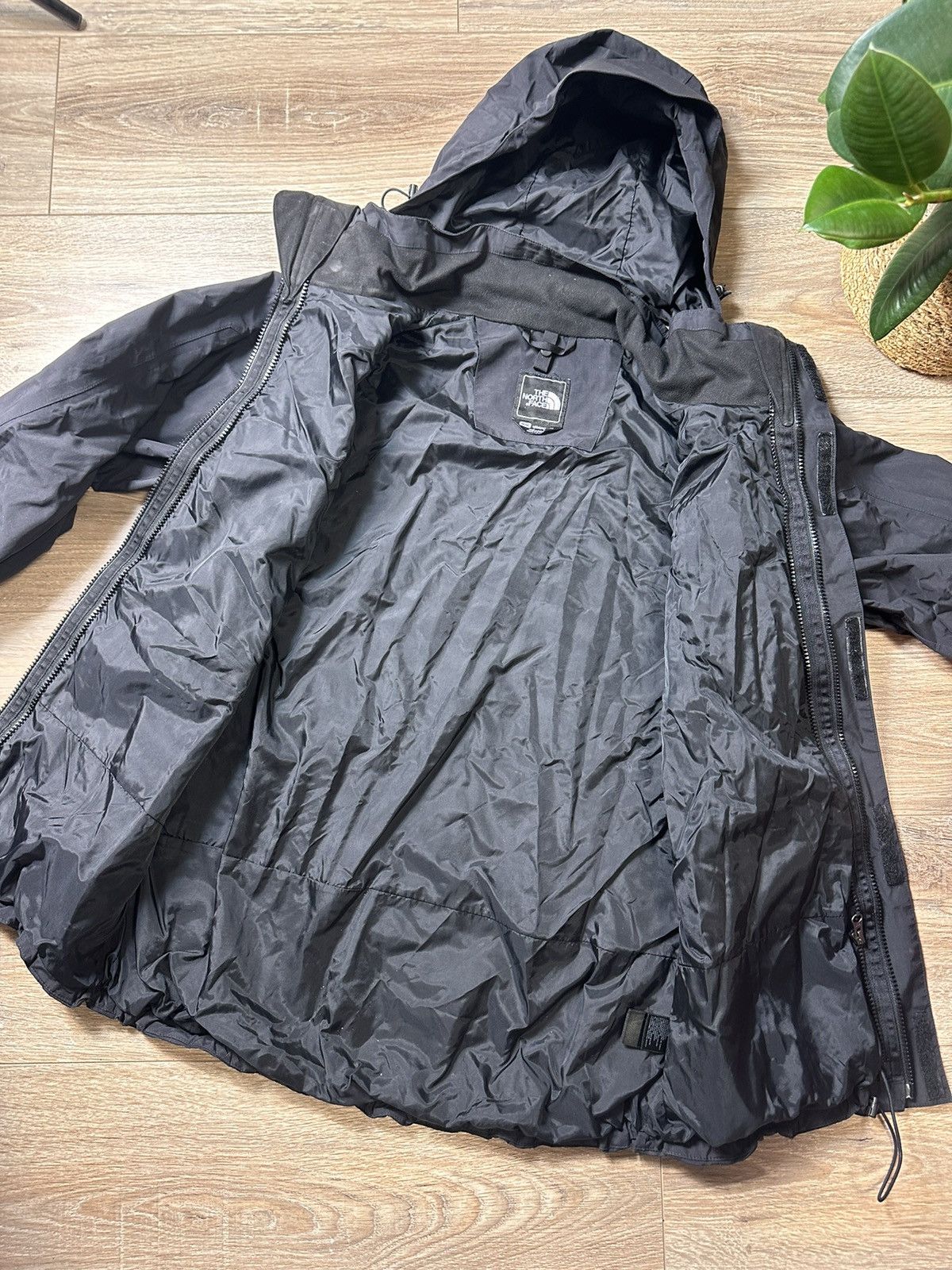 The North Face × Vintage Vintage The North Face Hyvent Shell Jacket Size US M / EU 48-50 / 2 - 7 Thumbnail